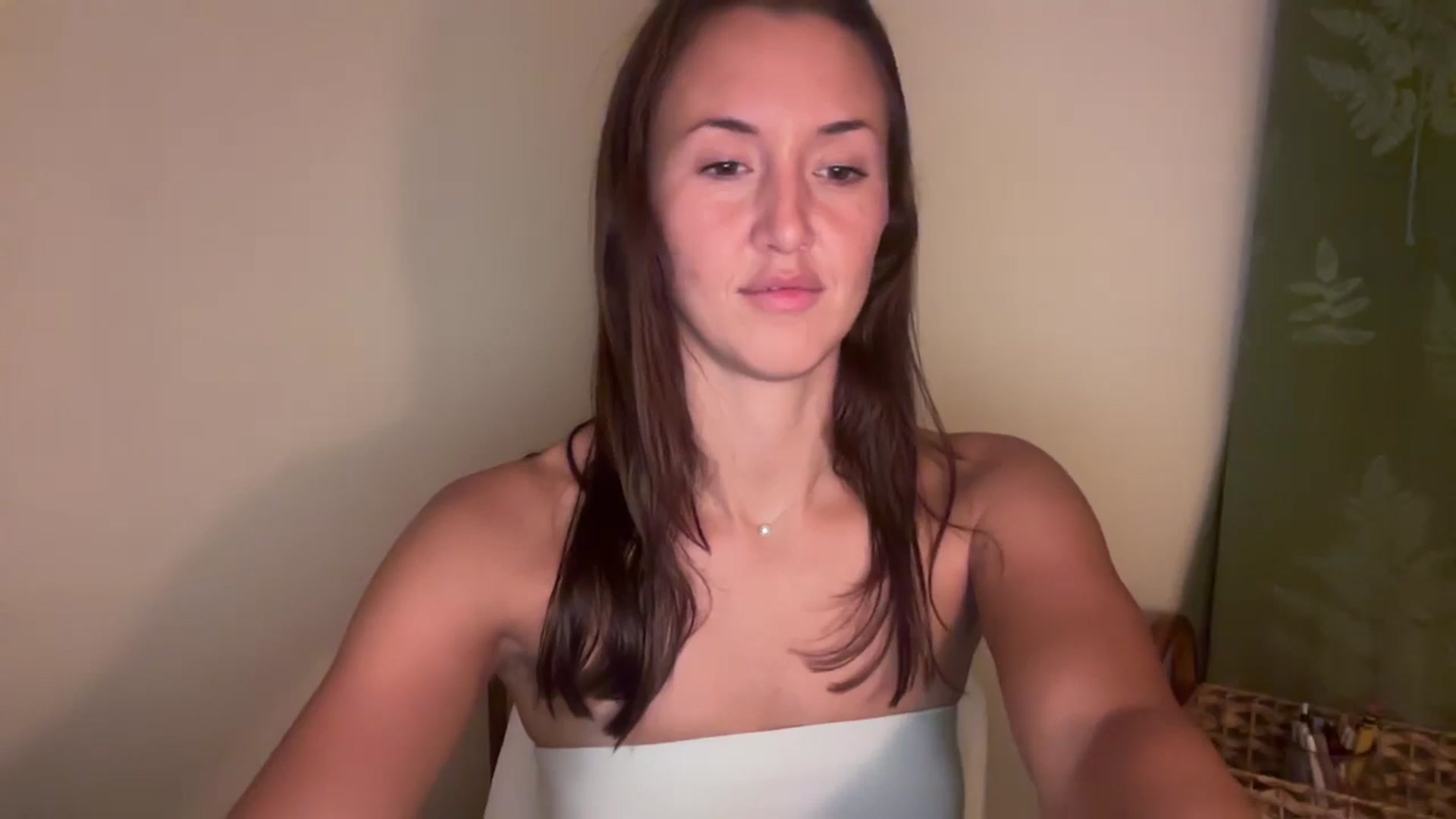 Gallery image thumbnail from SarahBttrfly's myfreecams stream on, 01/17/2026, 04:31 image 3 of 20