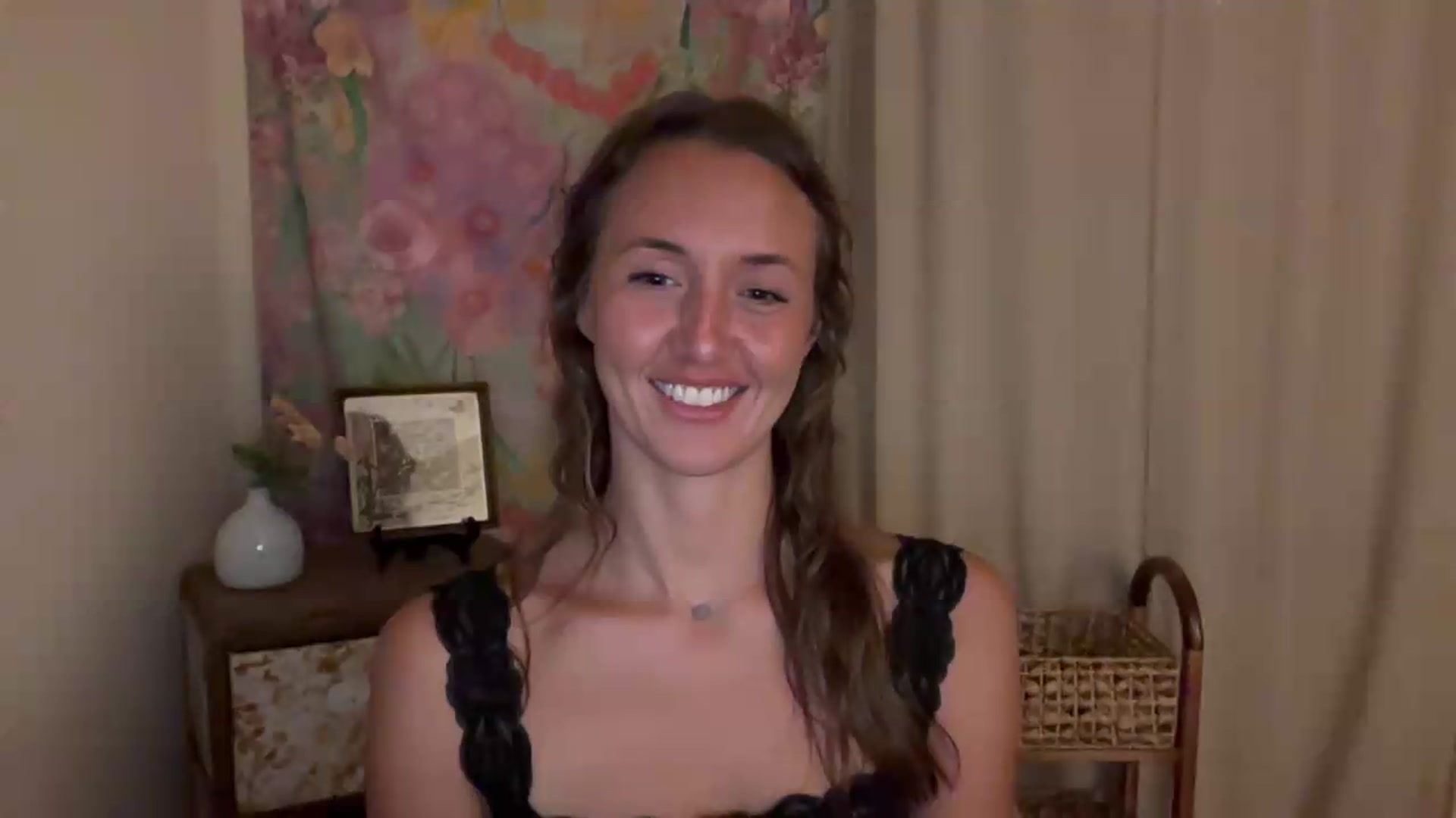 Gallery image thumbnail from SarahBttrfly's myfreecams stream on, 05/19/2026, 04:11 image 15 of 20