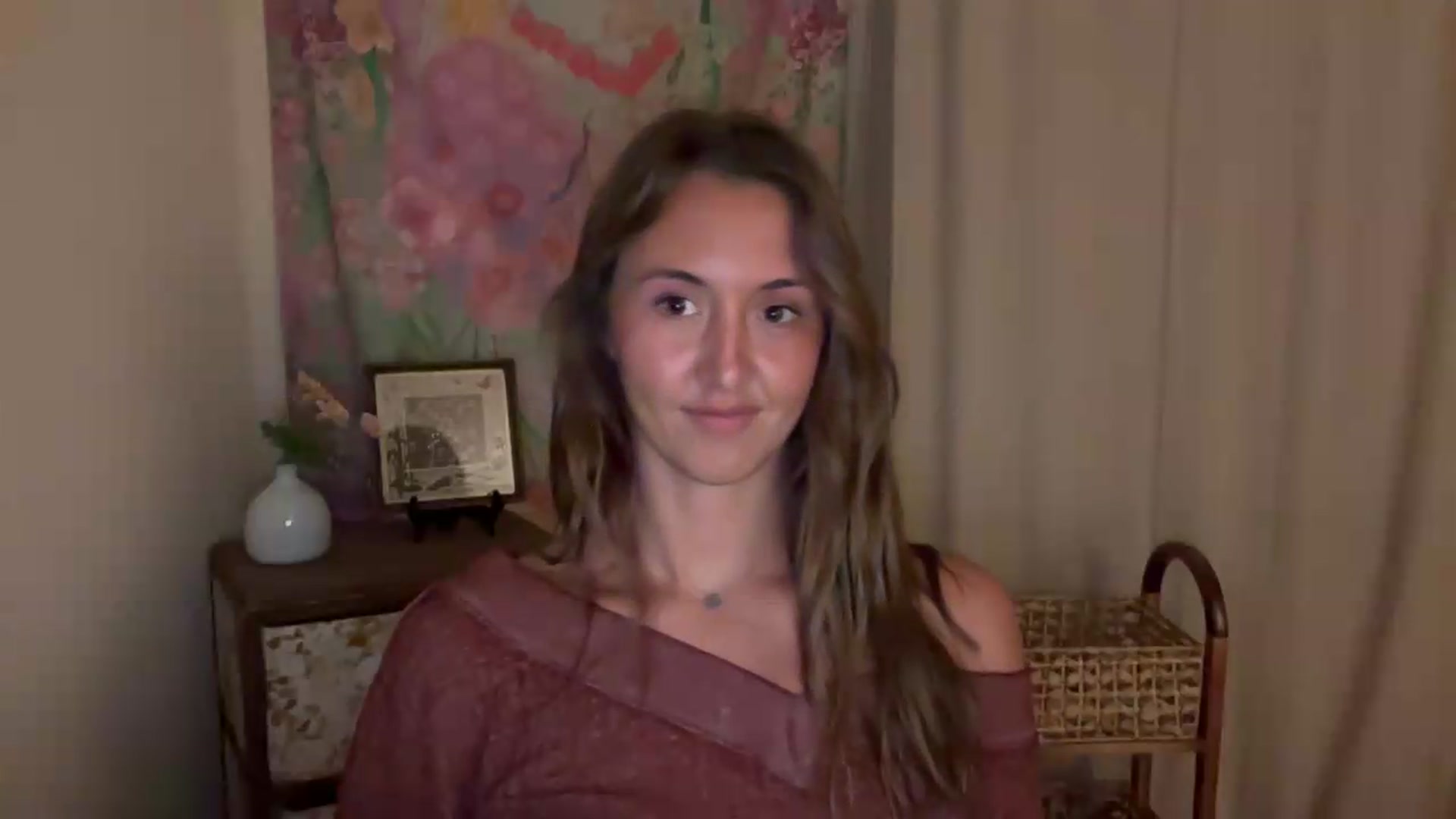 Gallery image thumbnail from SarahBttrfly's myfreecams stream on, 05/22/2026, 03:54 image 9 of 20