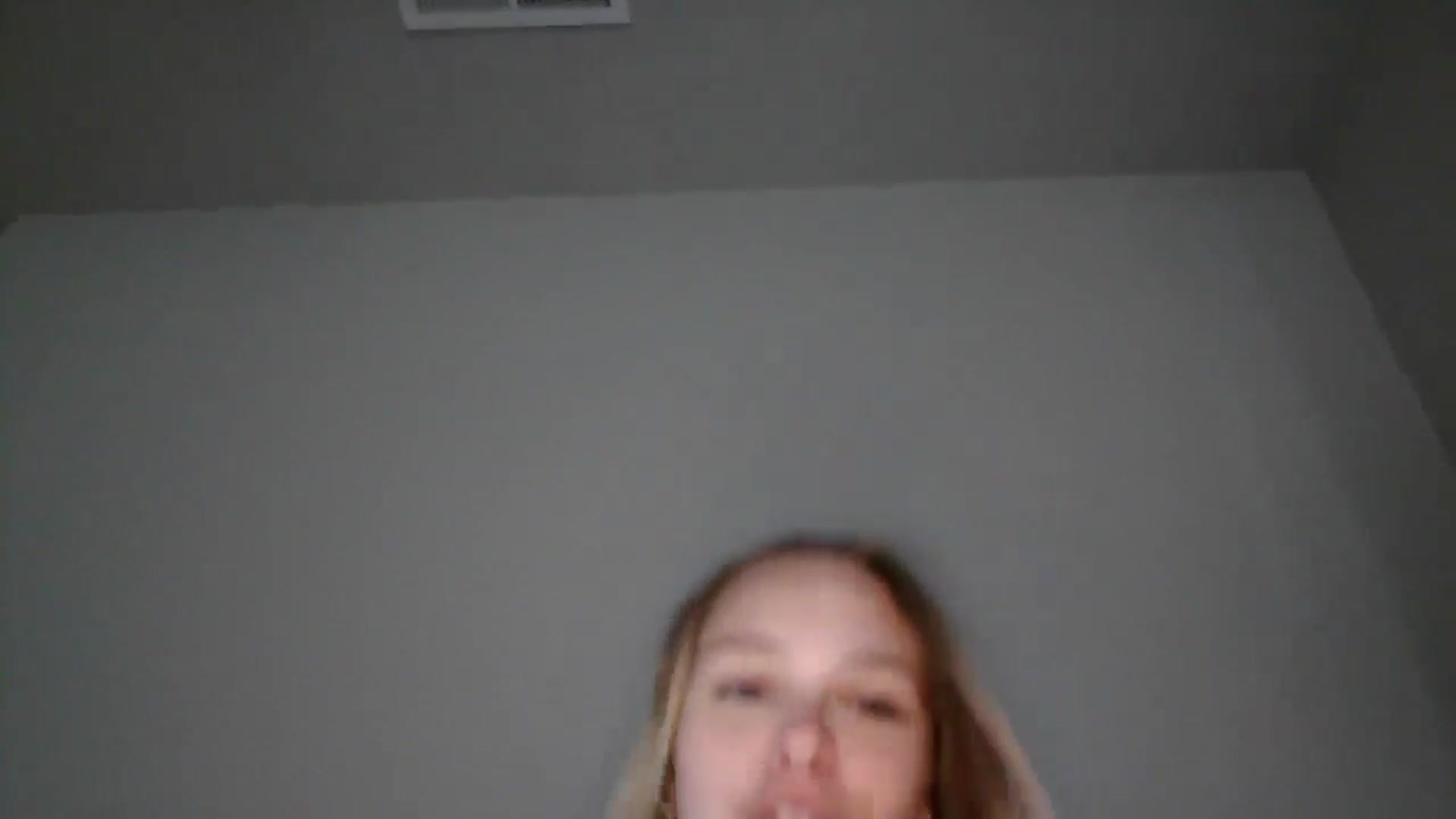 Gallery image thumbnail from SarahFlowers's myfreecams stream on, 06/03/2025, 22:43 image 15 of 20