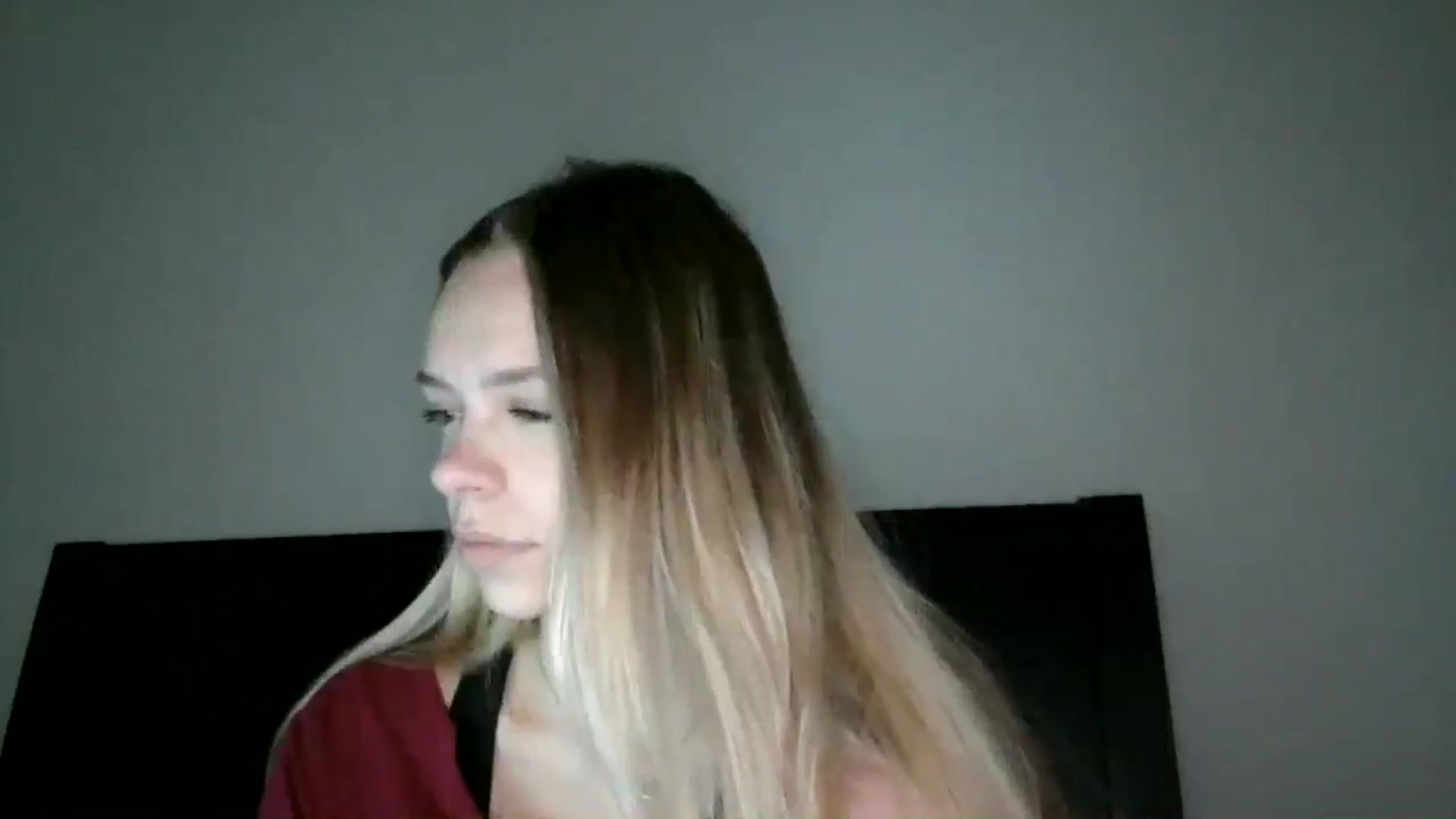 Gallery image thumbnail from SarahFlowers's myfreecams stream on, 06/03/2025, 23:25 image 4 of 20