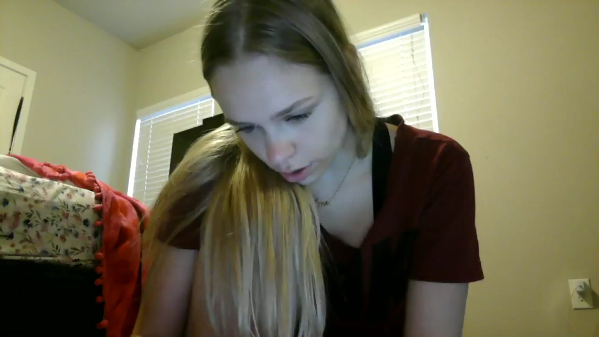 Gallery image thumbnail from SarahFlowers's myfreecams stream on, 06/04/2025, 24:00 image 1 of 20