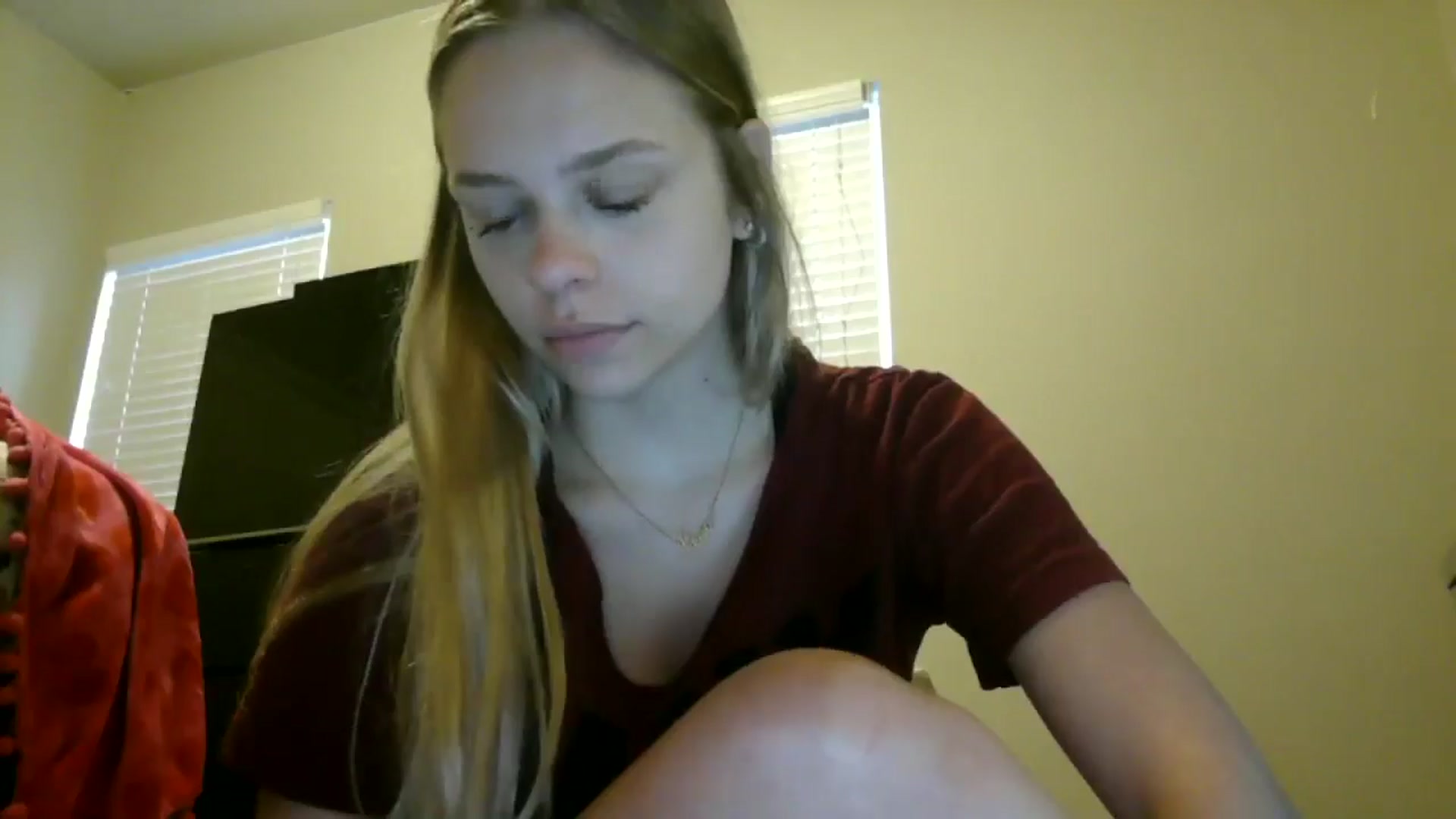 Gallery image thumbnail from SarahFlowers's myfreecams stream on, 06/04/2025, 24:00 image 7 of 20