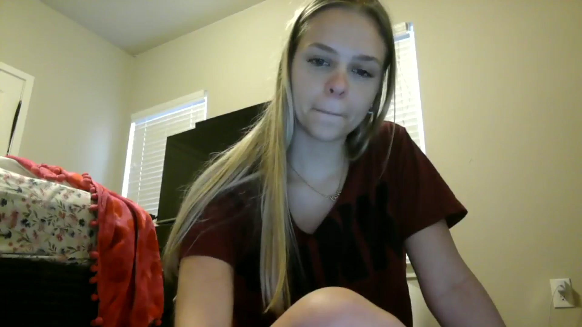 Gallery image thumbnail from SarahFlowers's myfreecams stream on, 06/04/2025, 24:00 image 5 of 20
