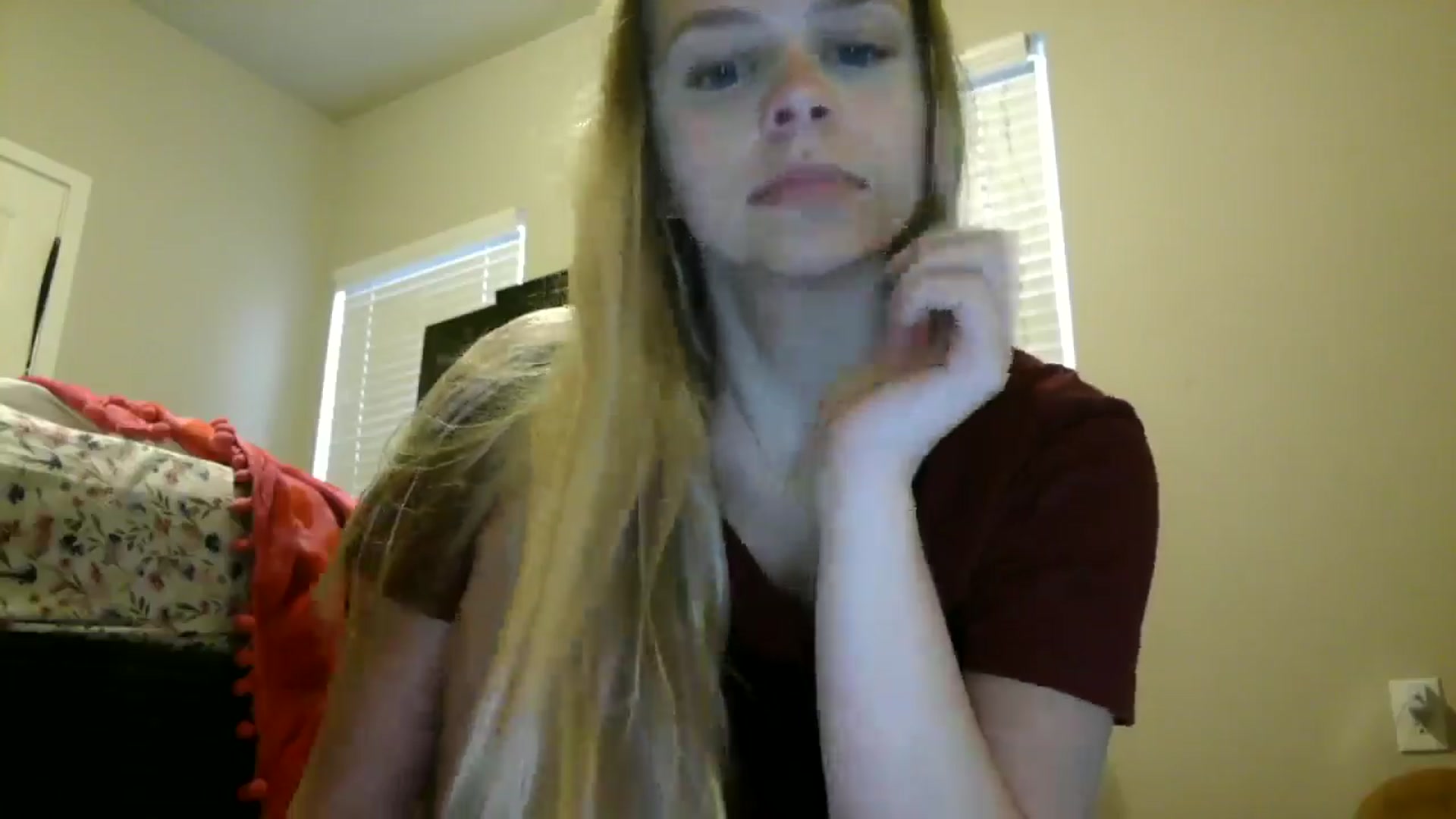 Gallery image thumbnail from SarahFlowers's myfreecams stream on, 06/04/2025, 24:00 image 3 of 20