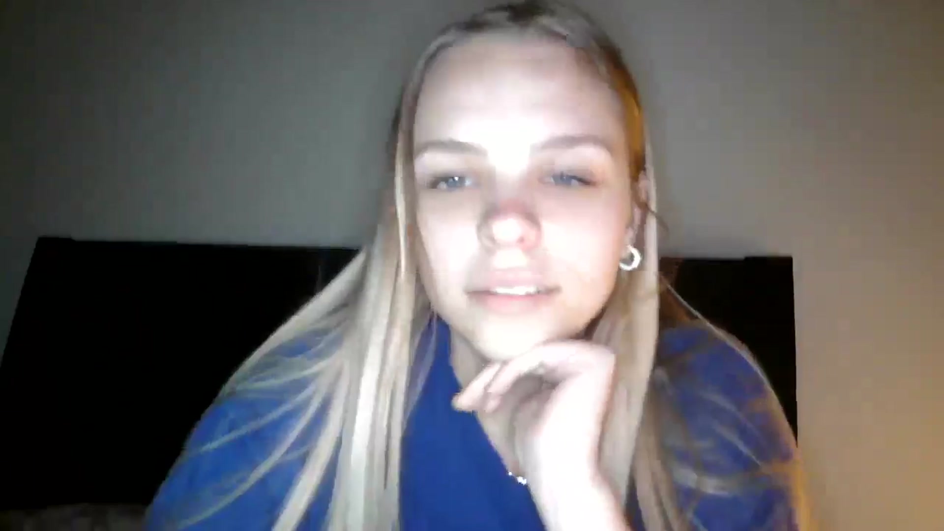 Gallery image thumbnail from SarahFlowers's myfreecams stream on, 06/05/2025, 24:00 image 15 of 20