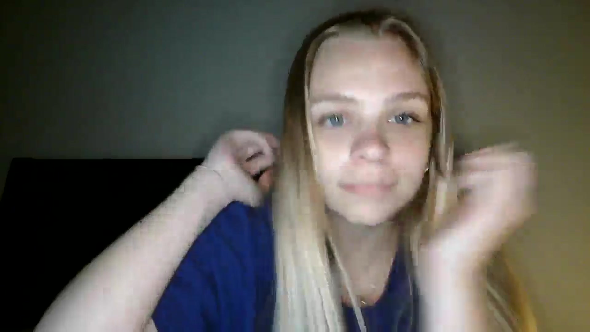 Gallery image thumbnail from SarahFlowers's myfreecams stream on, 06/05/2025, 24:00 image 6 of 20