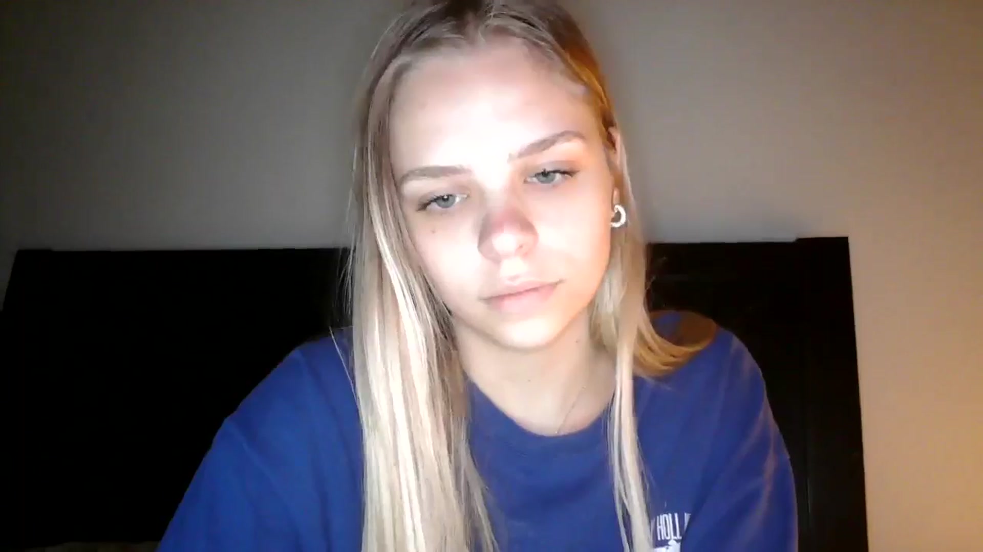 Gallery image thumbnail from SarahFlowers's myfreecams stream on, 06/05/2025, 24:27 image 6 of 20