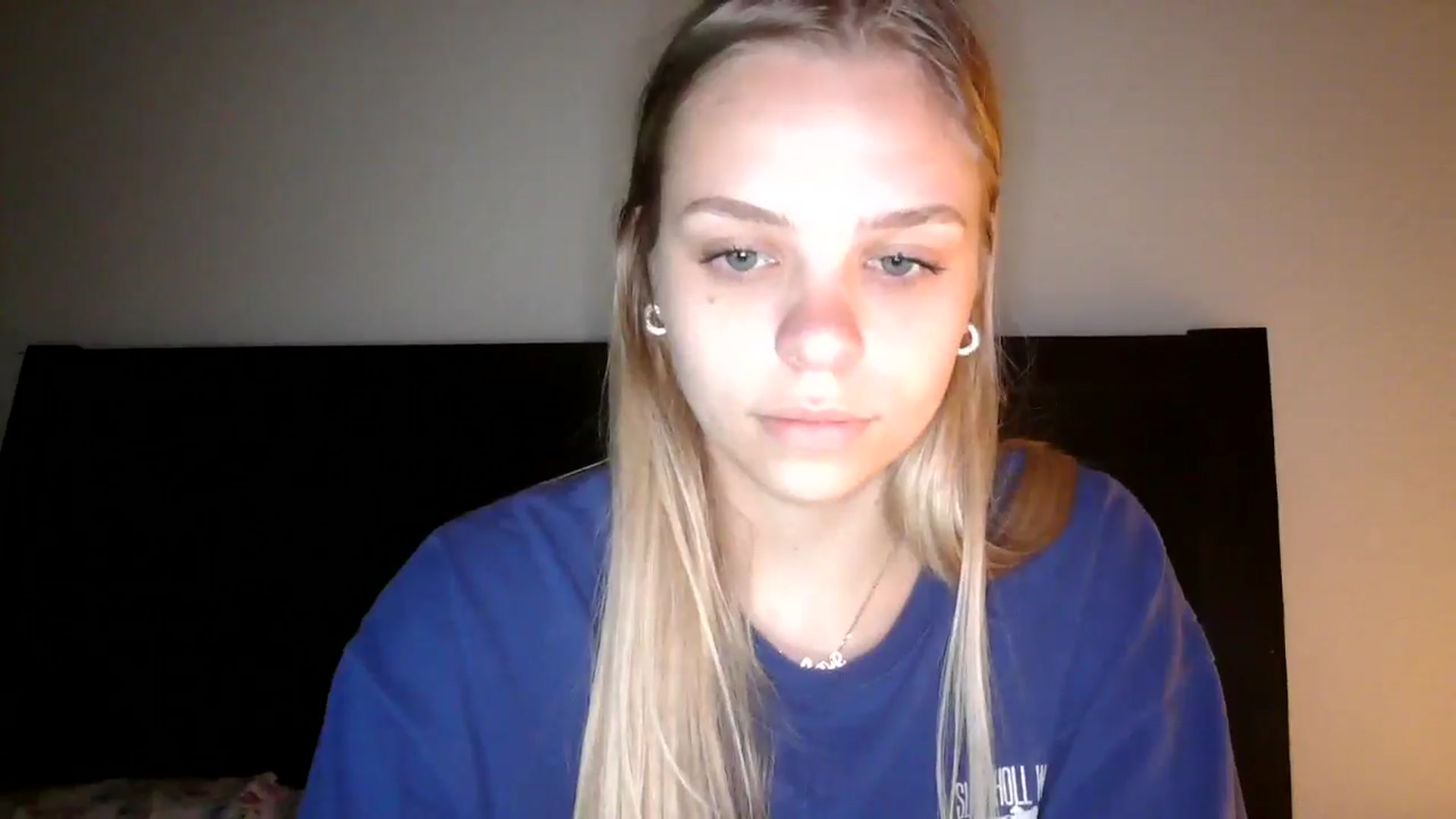 Gallery image thumbnail from SarahFlowers's myfreecams stream on, 06/05/2025, 24:27 image 13 of 20