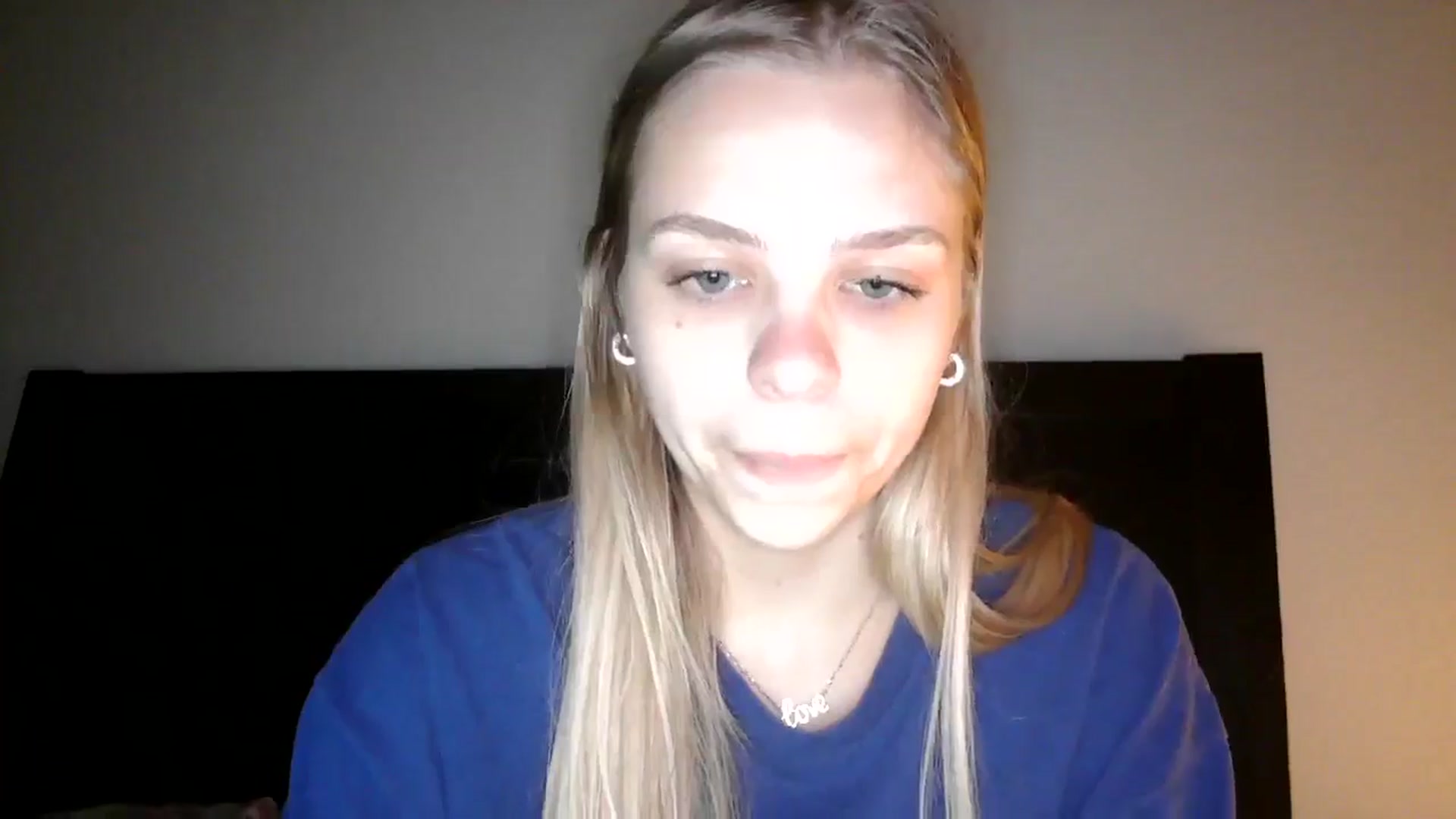 Gallery image thumbnail from SarahFlowers's myfreecams stream on, 06/05/2025, 24:27 image 17 of 20
