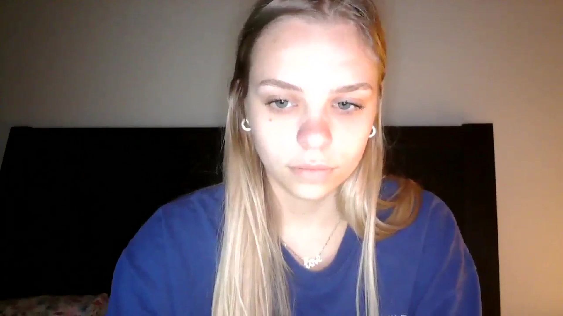 Gallery image thumbnail from SarahFlowers's myfreecams stream on, 06/05/2025, 24:27 image 18 of 20