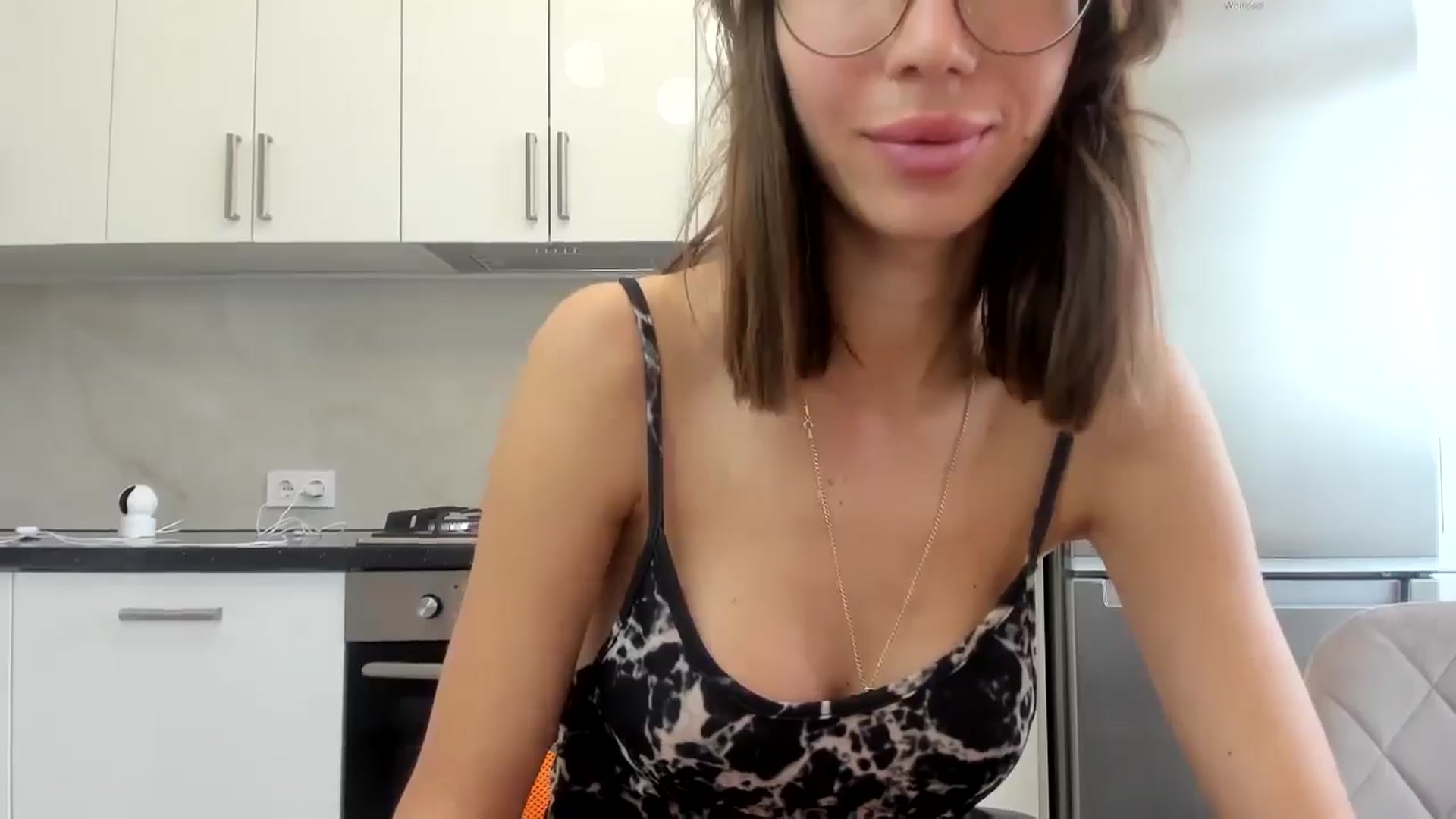 Gallery image thumbnail from SarahLovelyyy's myfreecams stream on, 11/03/2025, 08:55 image 19 of 20