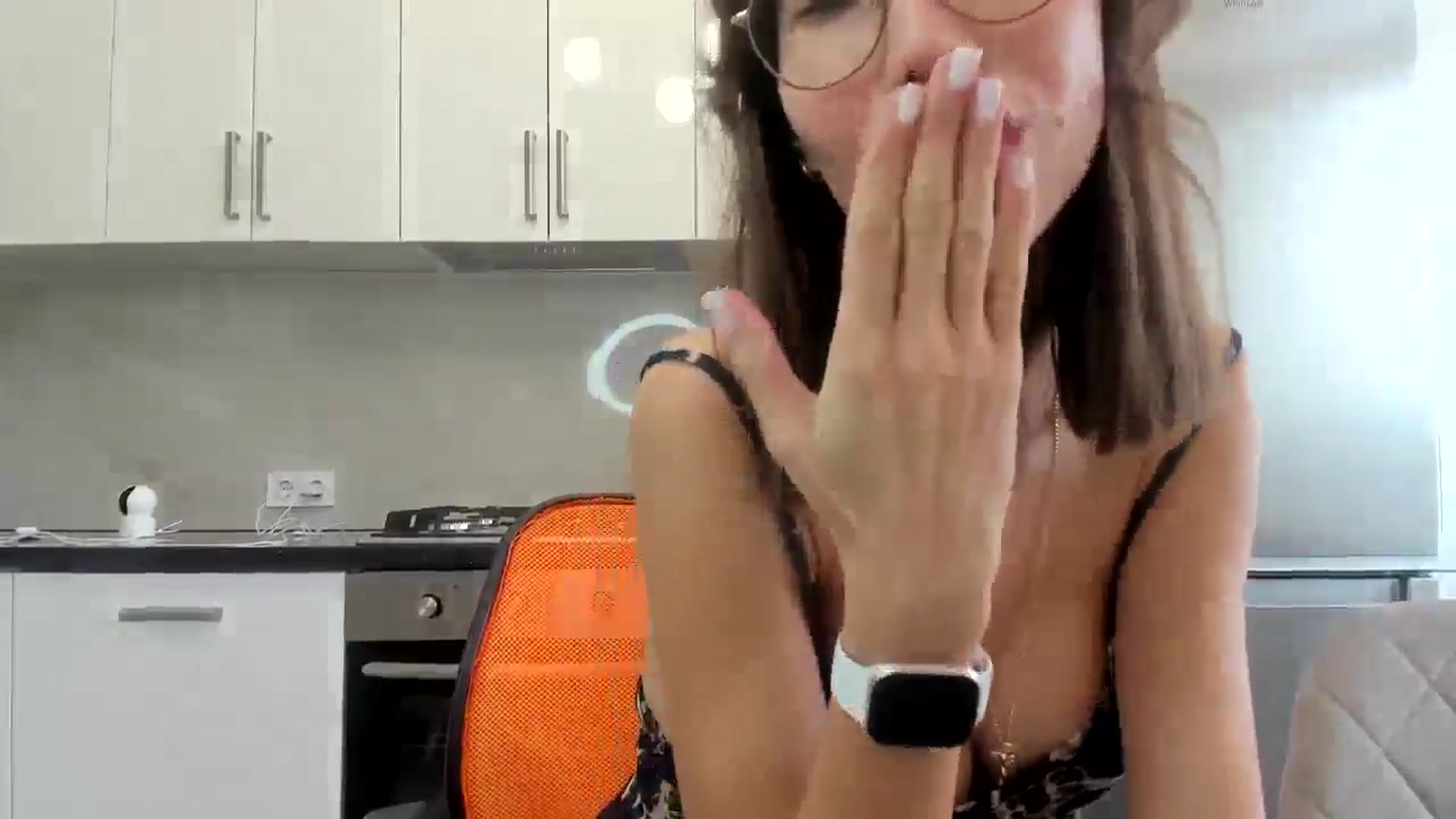 Gallery image thumbnail from SarahLovelyyy's myfreecams stream on, 11/03/2025, 08:55 image 4 of 20