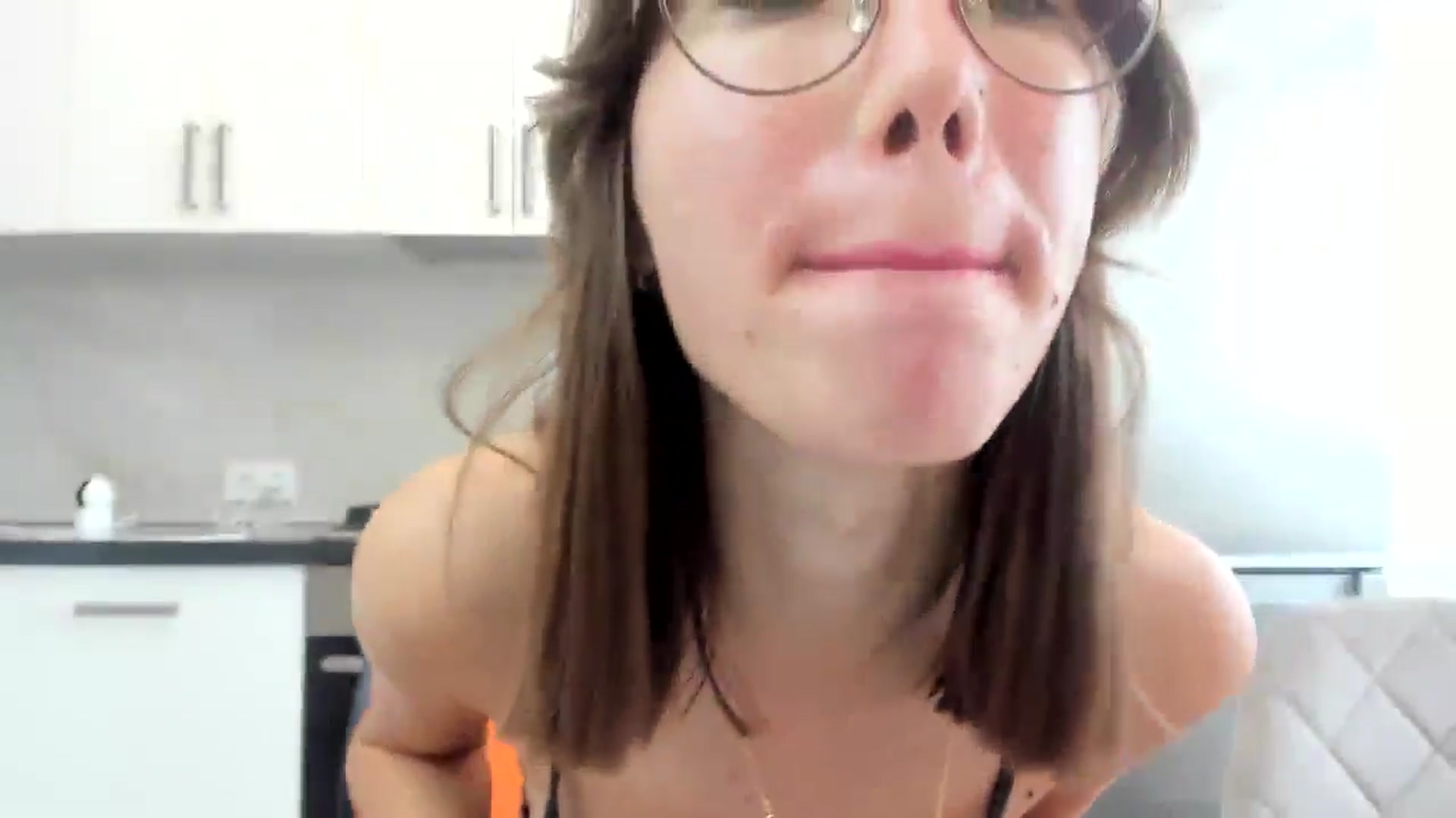 Gallery image thumbnail from SarahLovelyyy's myfreecams stream on, 11/03/2025, 10:01 image 4 of 20