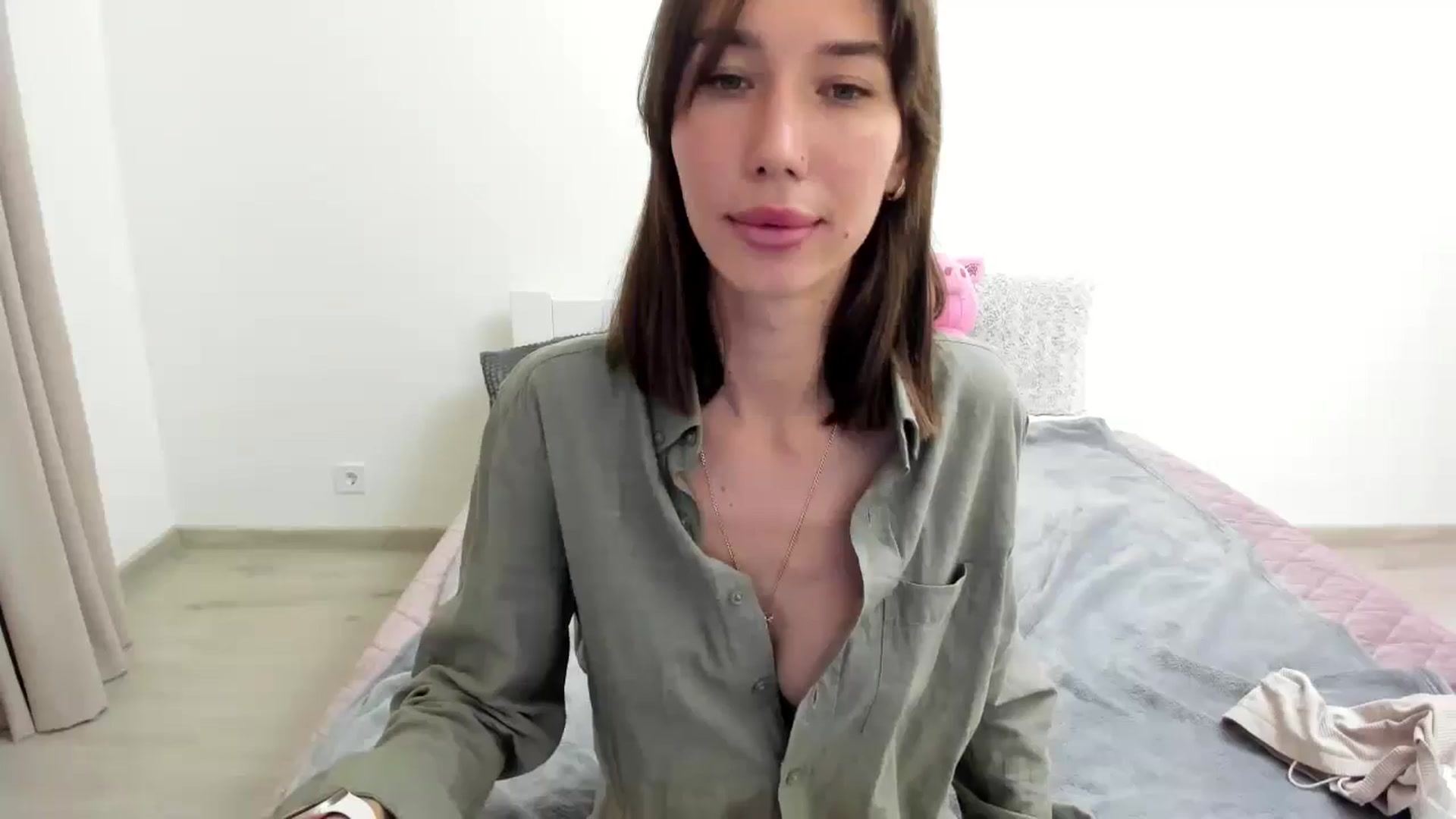 Gallery image thumbnail from SarahLovelyyy's myfreecams stream on, 11/11/2025, 14:09 image 13 of 20