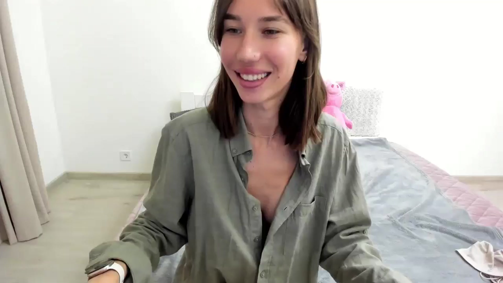 Gallery image thumbnail from SarahLovelyyy's myfreecams stream on, 11/11/2025, 14:58 image 1 of 20