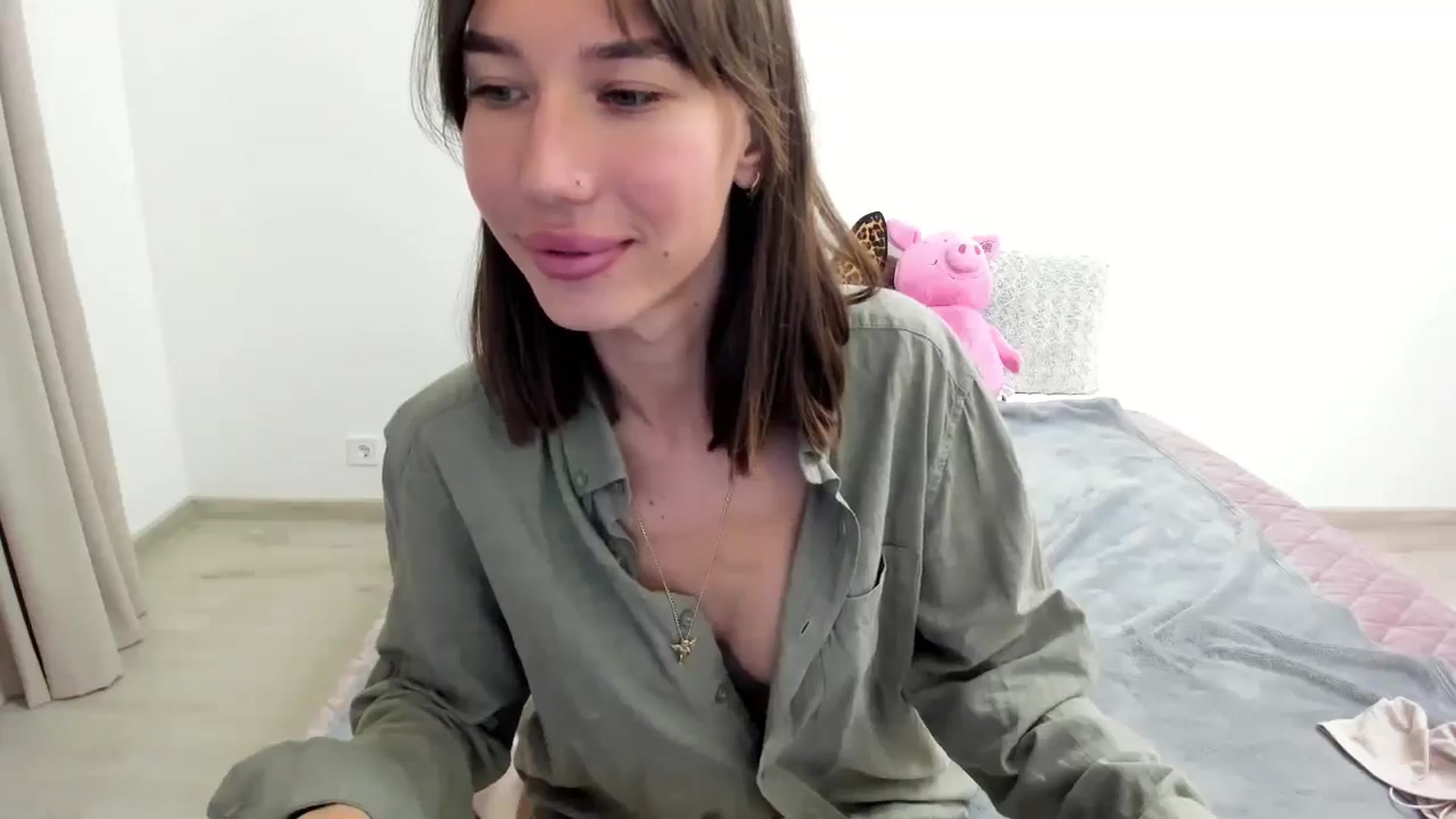 Gallery image thumbnail from SarahLovelyyy's myfreecams stream on, 11/11/2025, 14:58 image 11 of 20