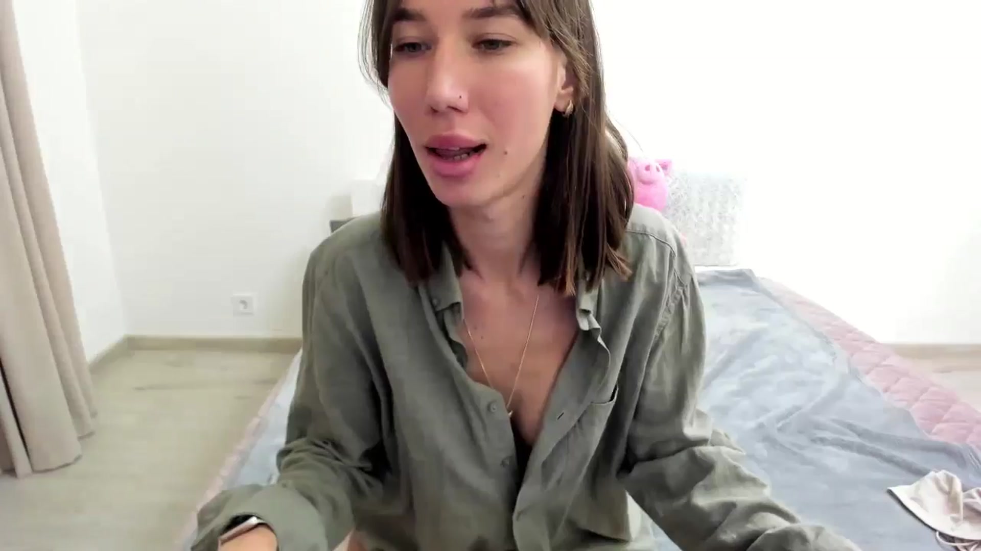 Gallery image thumbnail from SarahLovelyyy's myfreecams stream on, 11/11/2025, 14:58 image 13 of 20