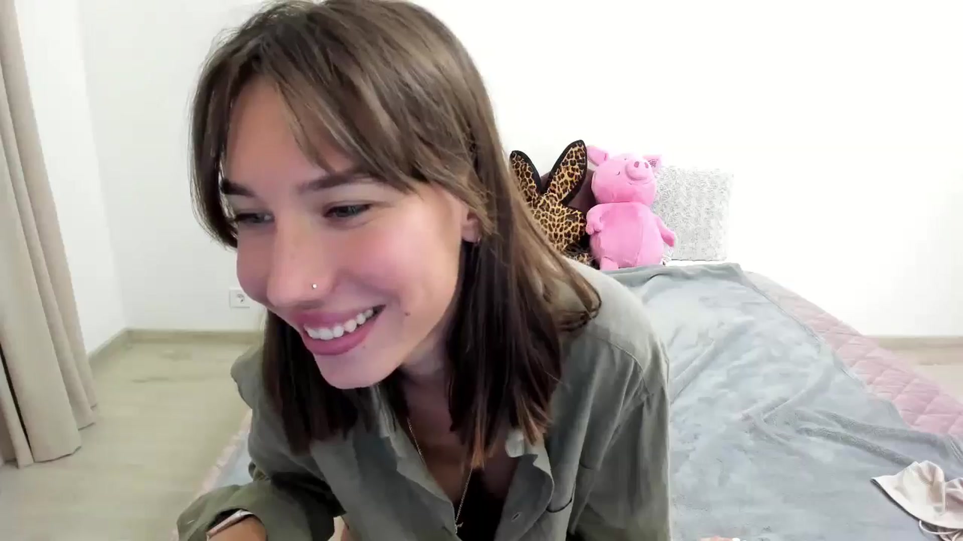 Gallery image thumbnail from SarahLovelyyy's myfreecams stream on, 11/11/2025, 14:58 image 14 of 20