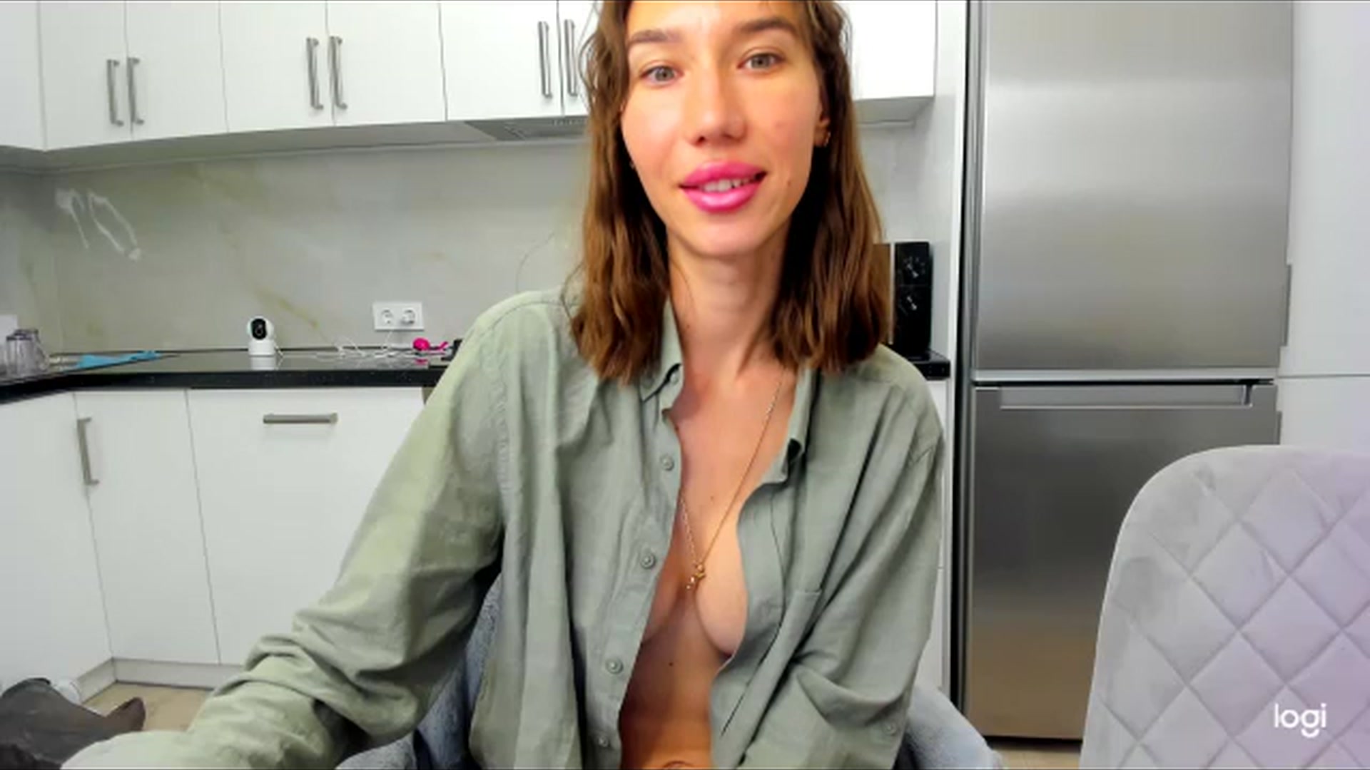 Gallery image thumbnail from SarahLovelyyy's myfreecams stream on, 11/18/2025, 15:01 image 17 of 20