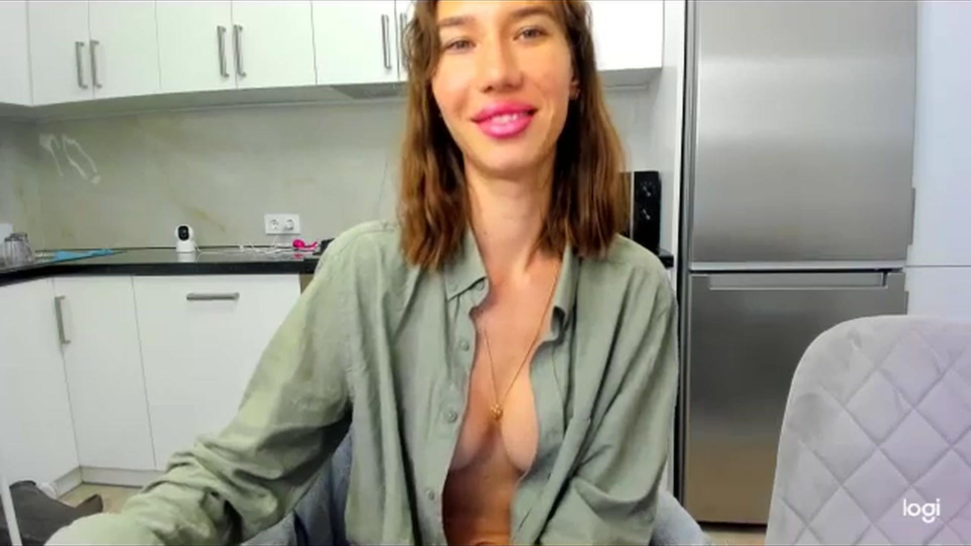 Gallery image thumbnail from SarahLovelyyy's myfreecams stream on, 11/18/2025, 15:01 image 9 of 20