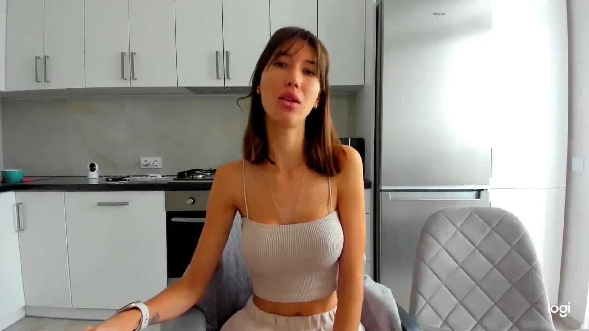 Gallery image thumbnail from SarahLovelyyy's myfreecams stream on, 11/20/2025, 10:08 image 4 of 20