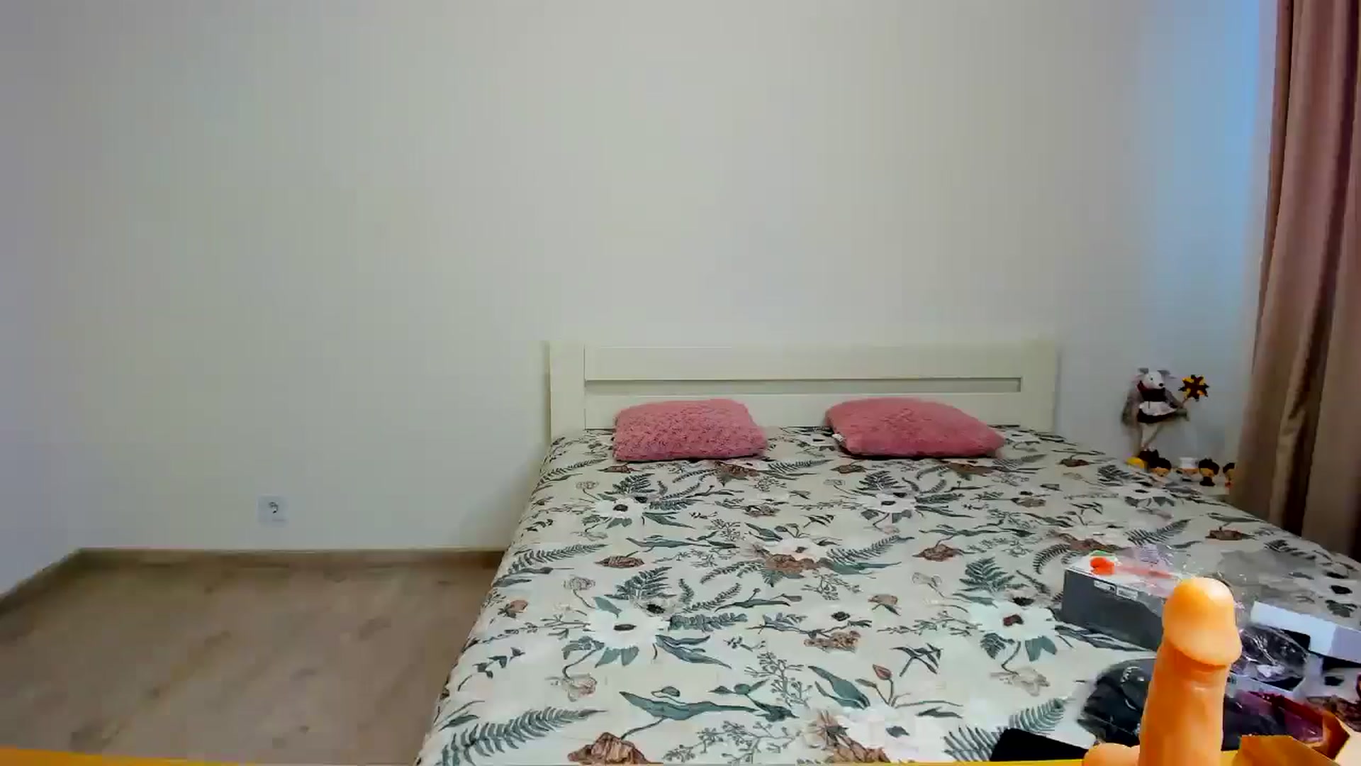 Gallery image thumbnail from SarahLovelyyy's myfreecams stream on, 12/31/2025, 14:05 image 9 of 20