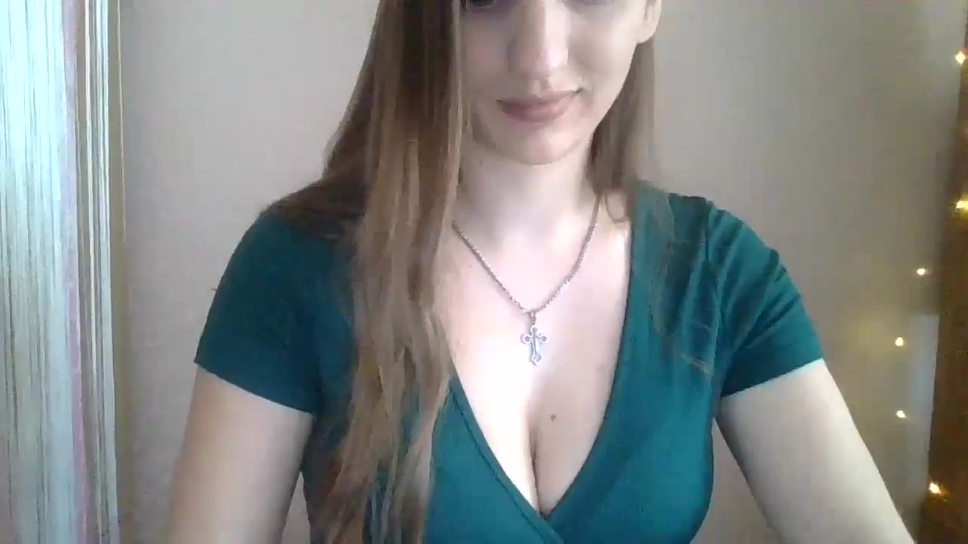 Gallery image thumbnail from SarahMills's myfreecams stream on, 07/03/2025, 08:29 image 8 of 20