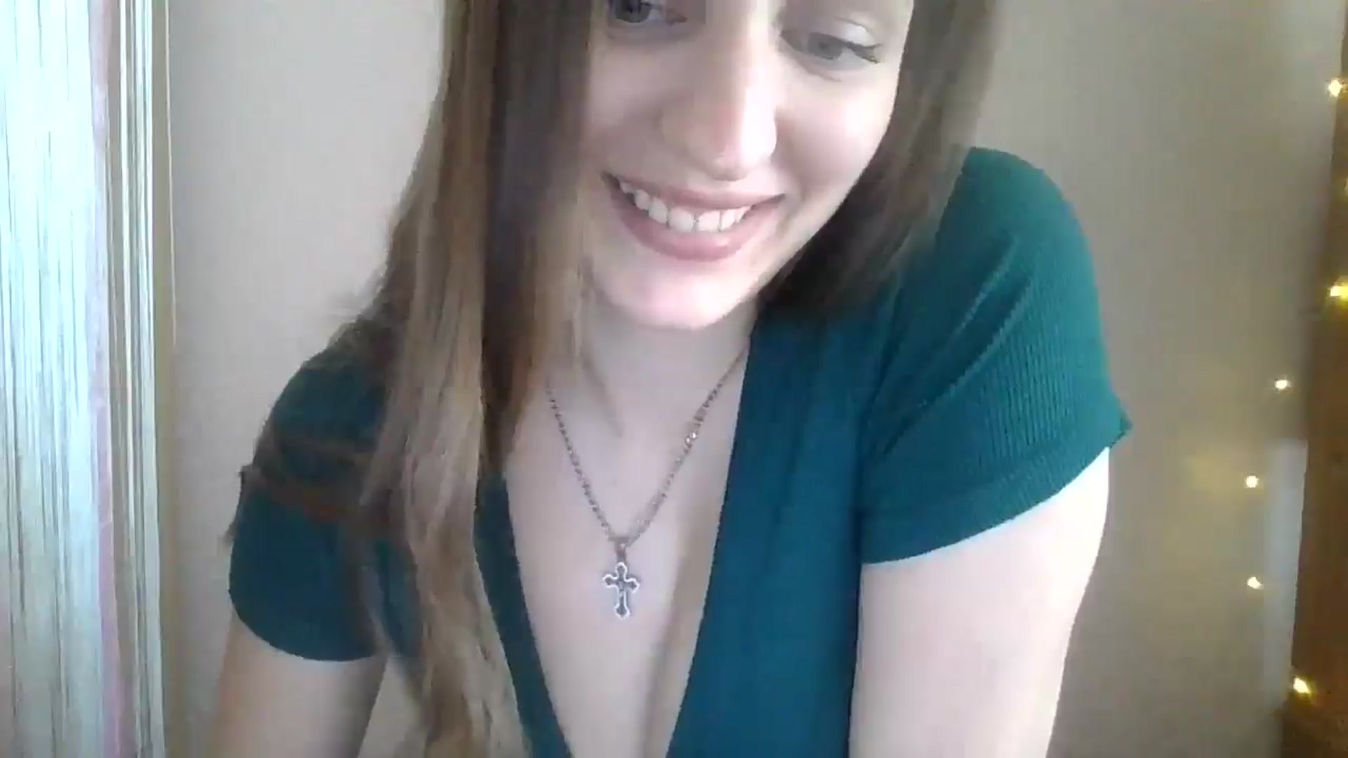 Gallery image thumbnail from SarahMills's myfreecams stream on, 07/03/2025, 08:29 image 4 of 20
