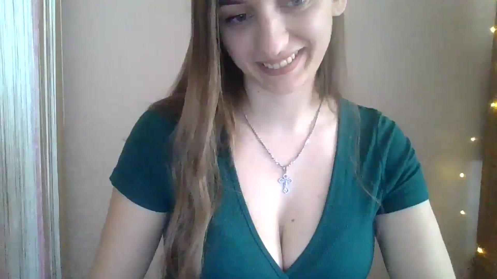 Gallery image thumbnail from SarahMills's myfreecams stream on, 07/03/2025, 08:29 image 7 of 20