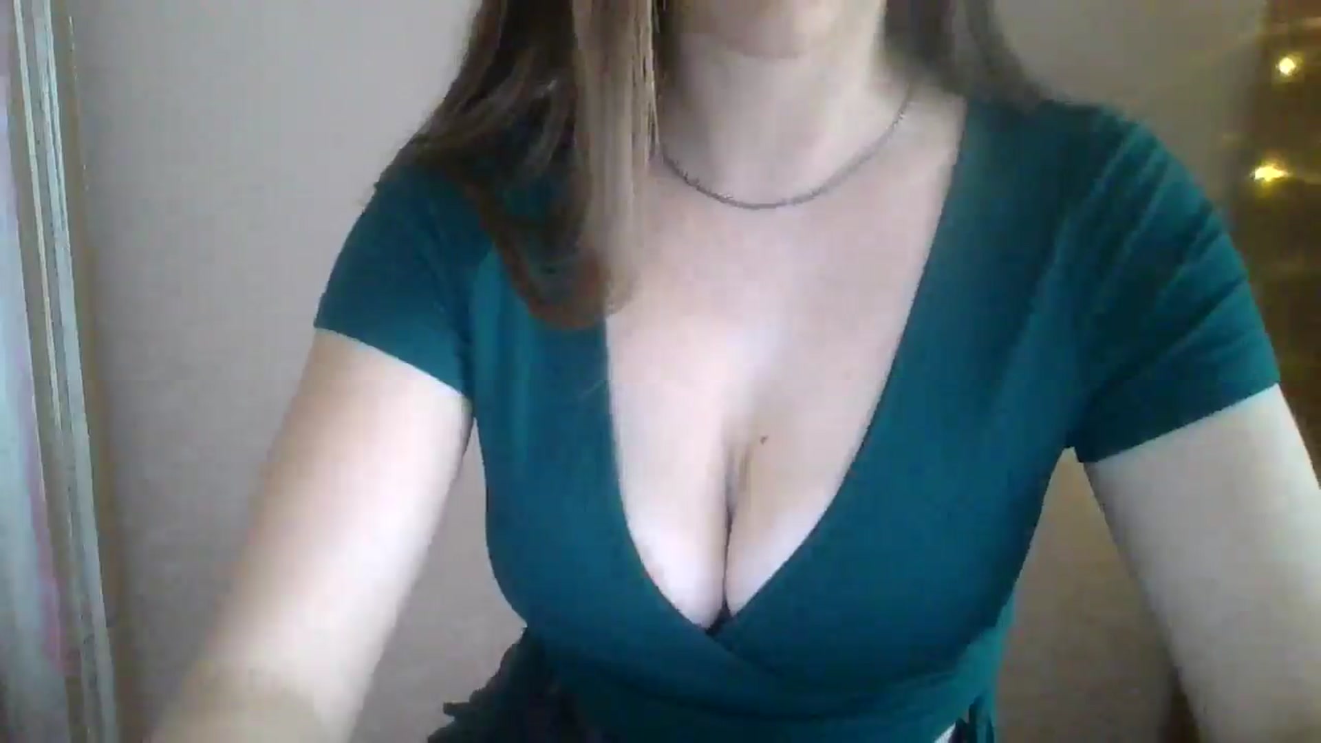 Gallery image thumbnail from SarahMills's myfreecams stream on, 07/03/2025, 10:03 image 16 of 20