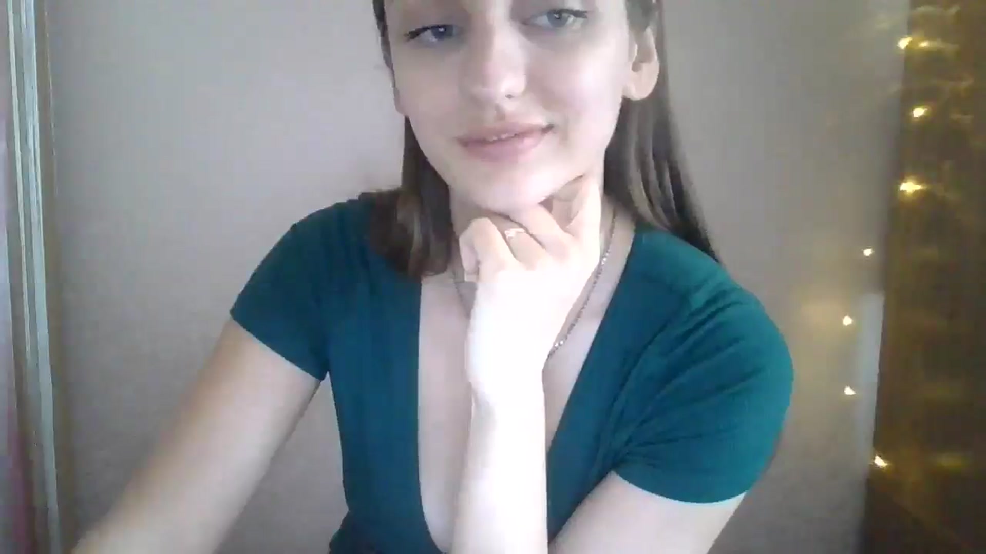 Gallery image thumbnail from SarahMills's myfreecams stream on, 07/03/2025, 10:59 image 16 of 20