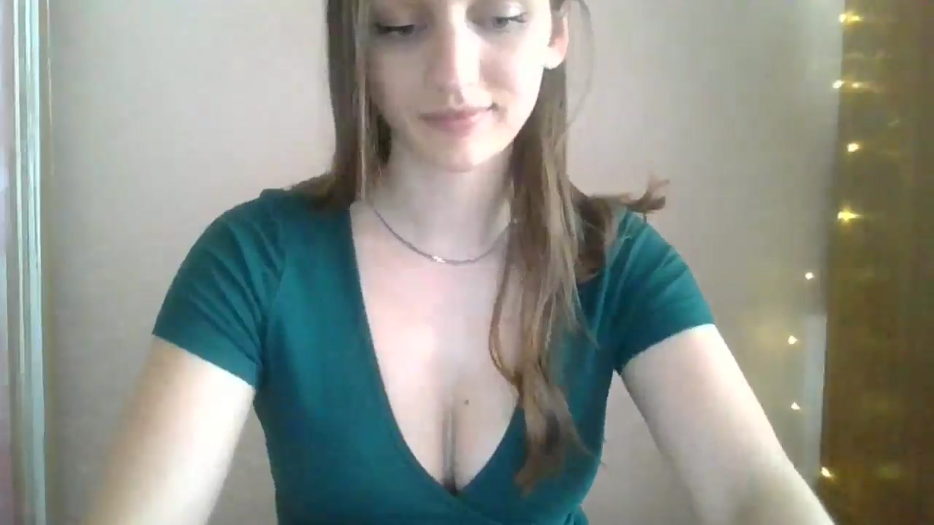 Gallery image thumbnail from SarahMills's myfreecams stream on, 07/03/2025, 12:18 image 3 of 20