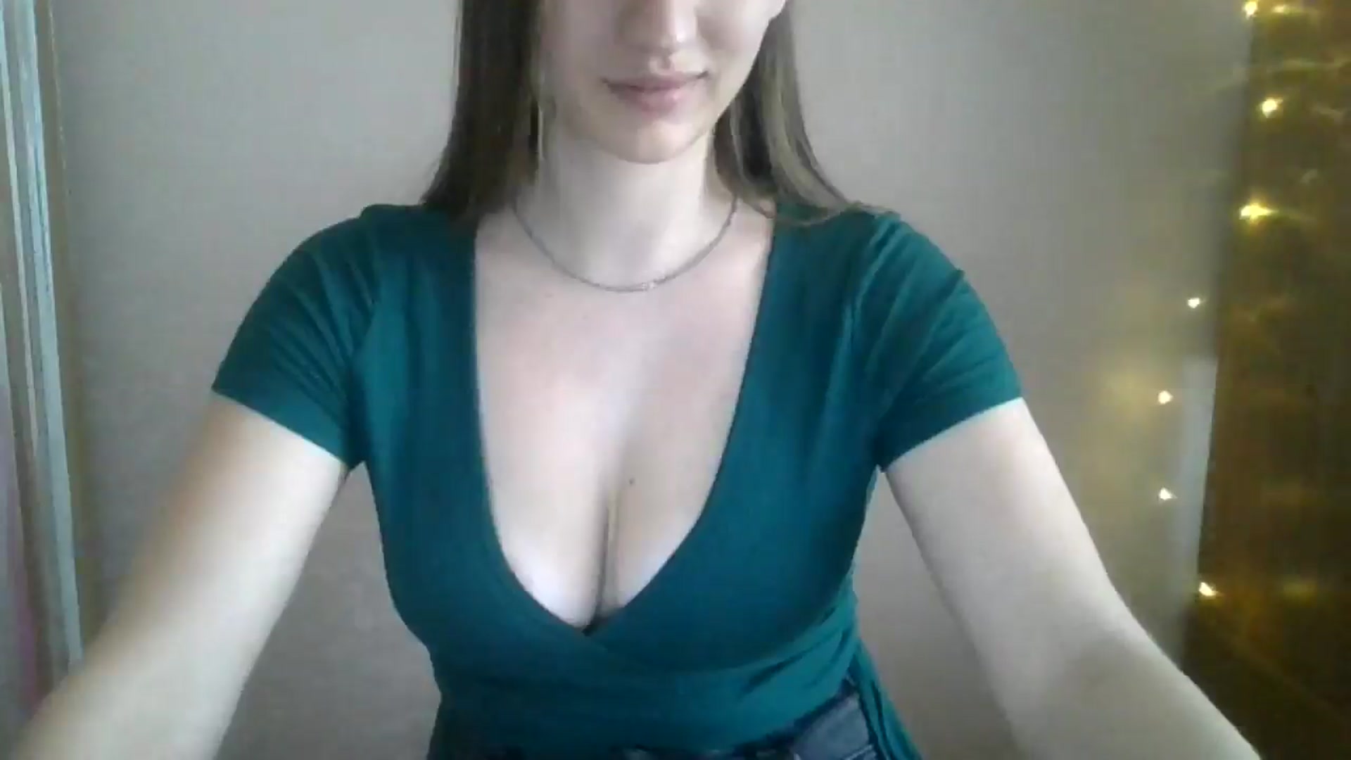 Gallery image thumbnail from SarahMills's myfreecams stream on, 07/03/2025, 12:18 image 7 of 20
