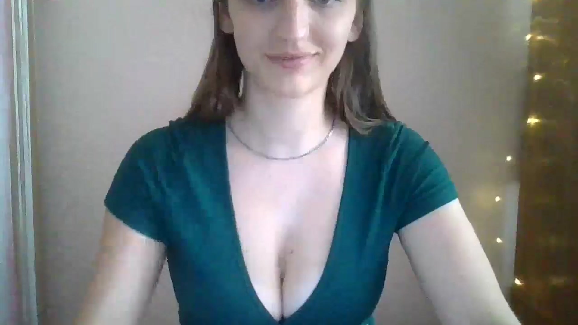 Gallery image thumbnail from SarahMills's myfreecams stream on, 07/03/2025, 13:02 image 19 of 20