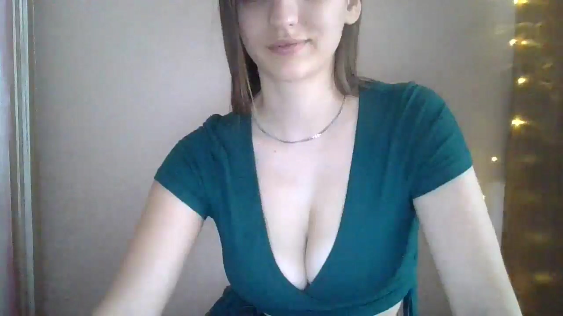 Gallery image thumbnail from SarahMills's myfreecams stream on, 07/03/2025, 13:02 image 14 of 20