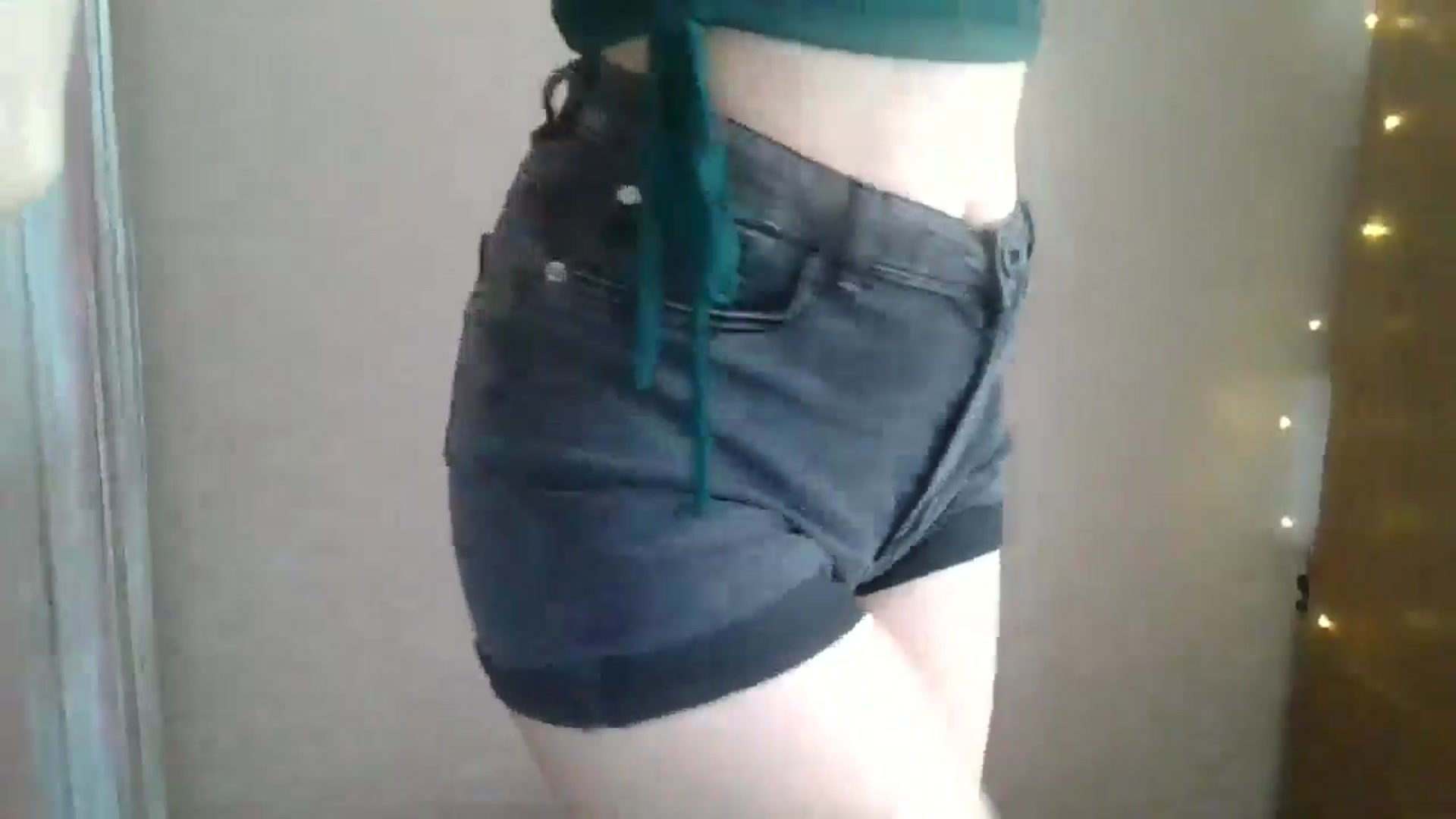 Gallery image thumbnail from SarahMills's myfreecams stream on, 07/04/2025, 10:19 image 20 of 20