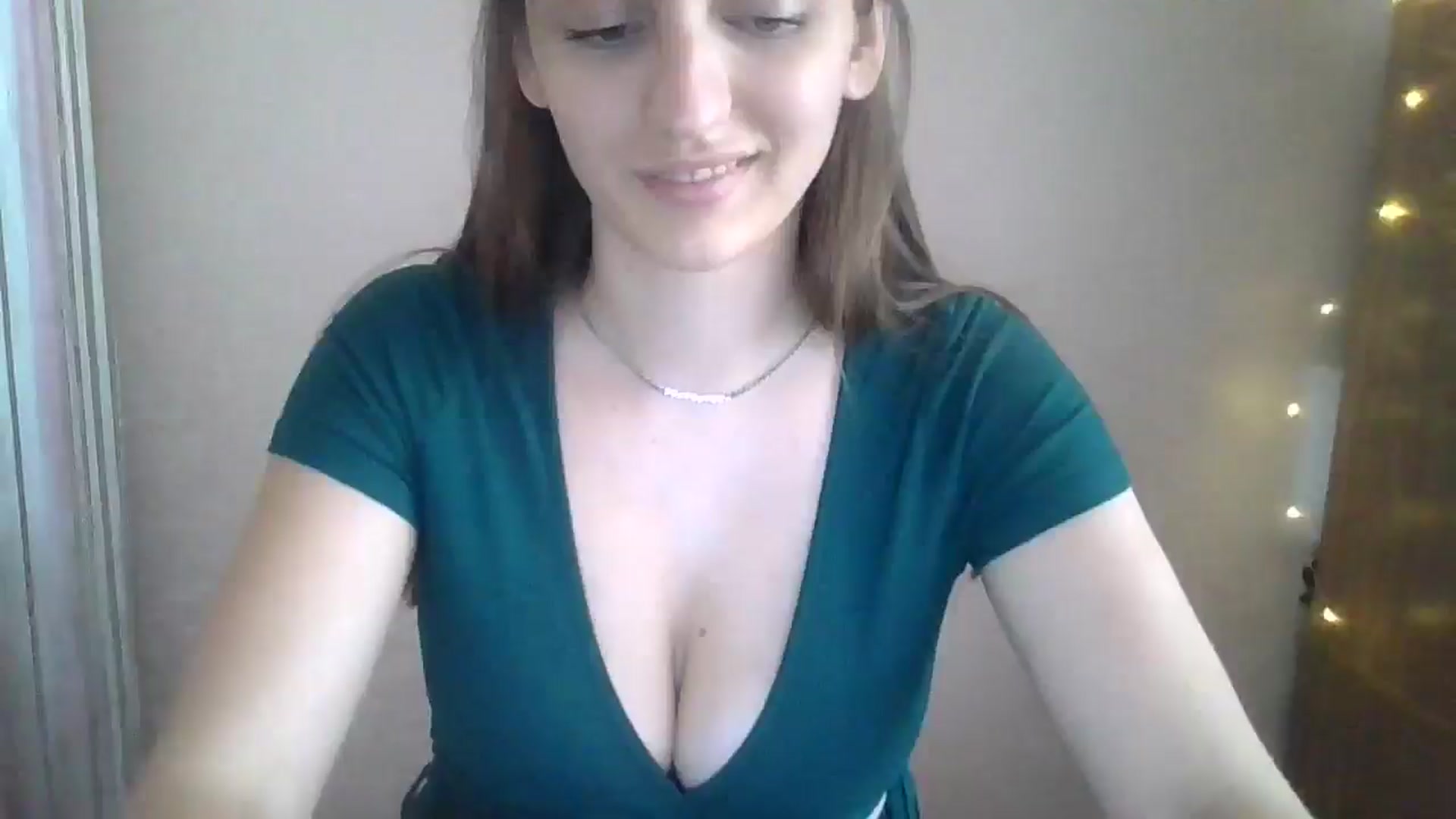 Gallery image thumbnail from SarahMills's myfreecams stream on, 07/04/2025, 13:08 image 20 of 20