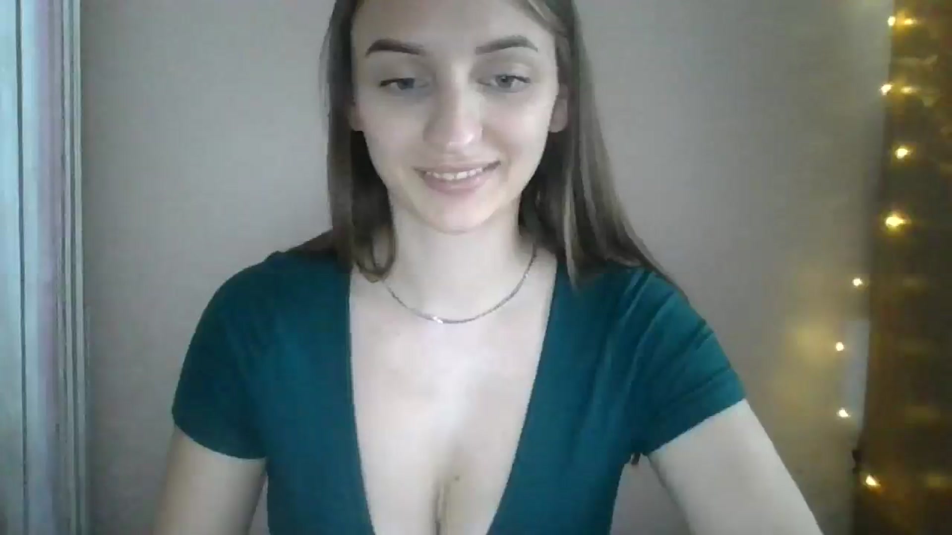 Gallery image thumbnail from SarahMills's myfreecams stream on, 07/04/2025, 13:08 image 5 of 20