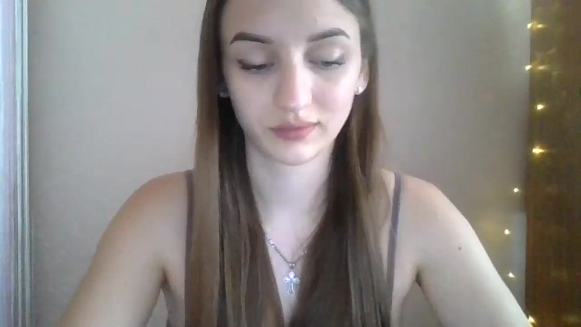 Gallery image thumbnail from SarahMills's myfreecams stream on, 07/06/2025, 08:58 image 2 of 20