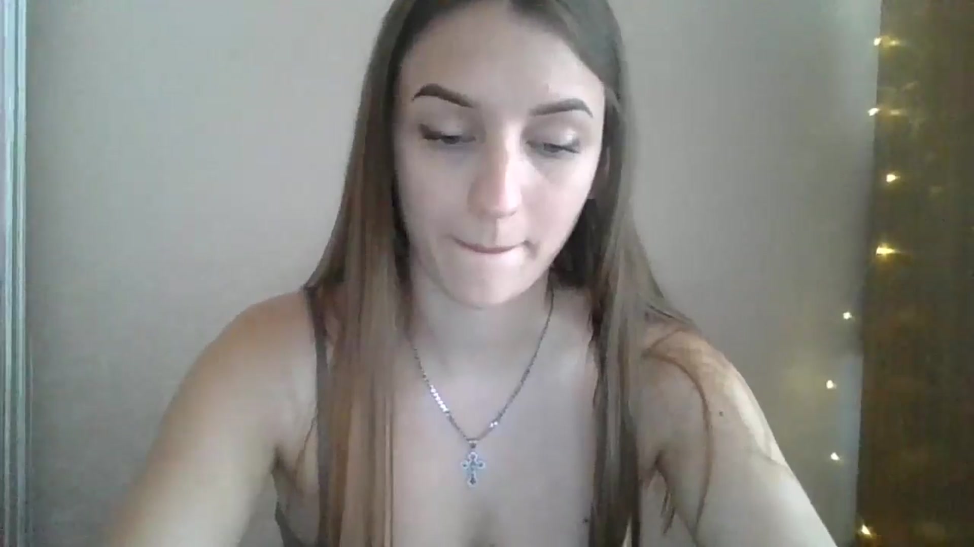 Gallery image thumbnail from SarahMills's myfreecams stream on, 07/06/2025, 08:58 image 11 of 20