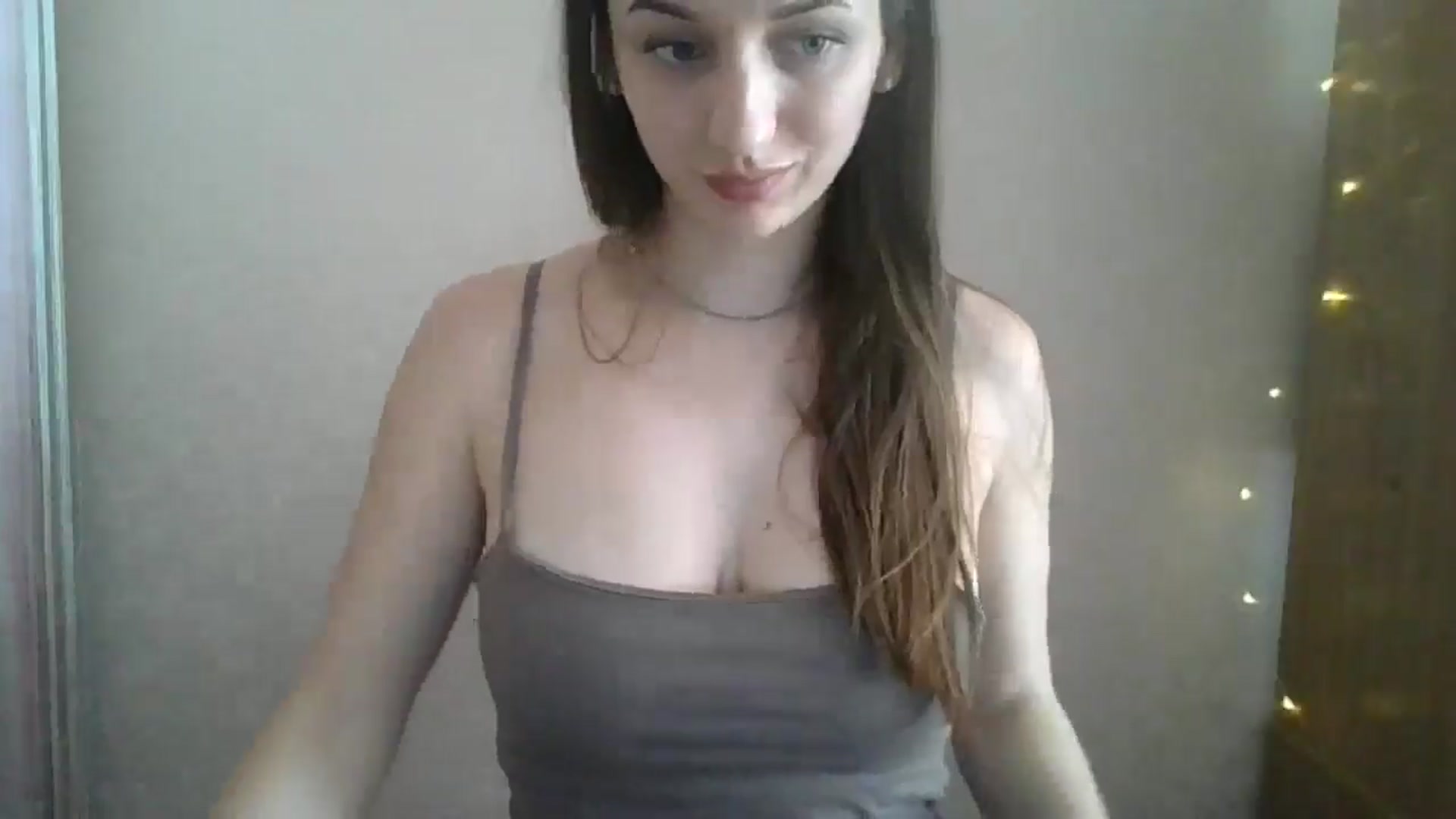 Gallery image thumbnail from SarahMills's myfreecams stream on, 07/06/2025, 11:02 image 10 of 20