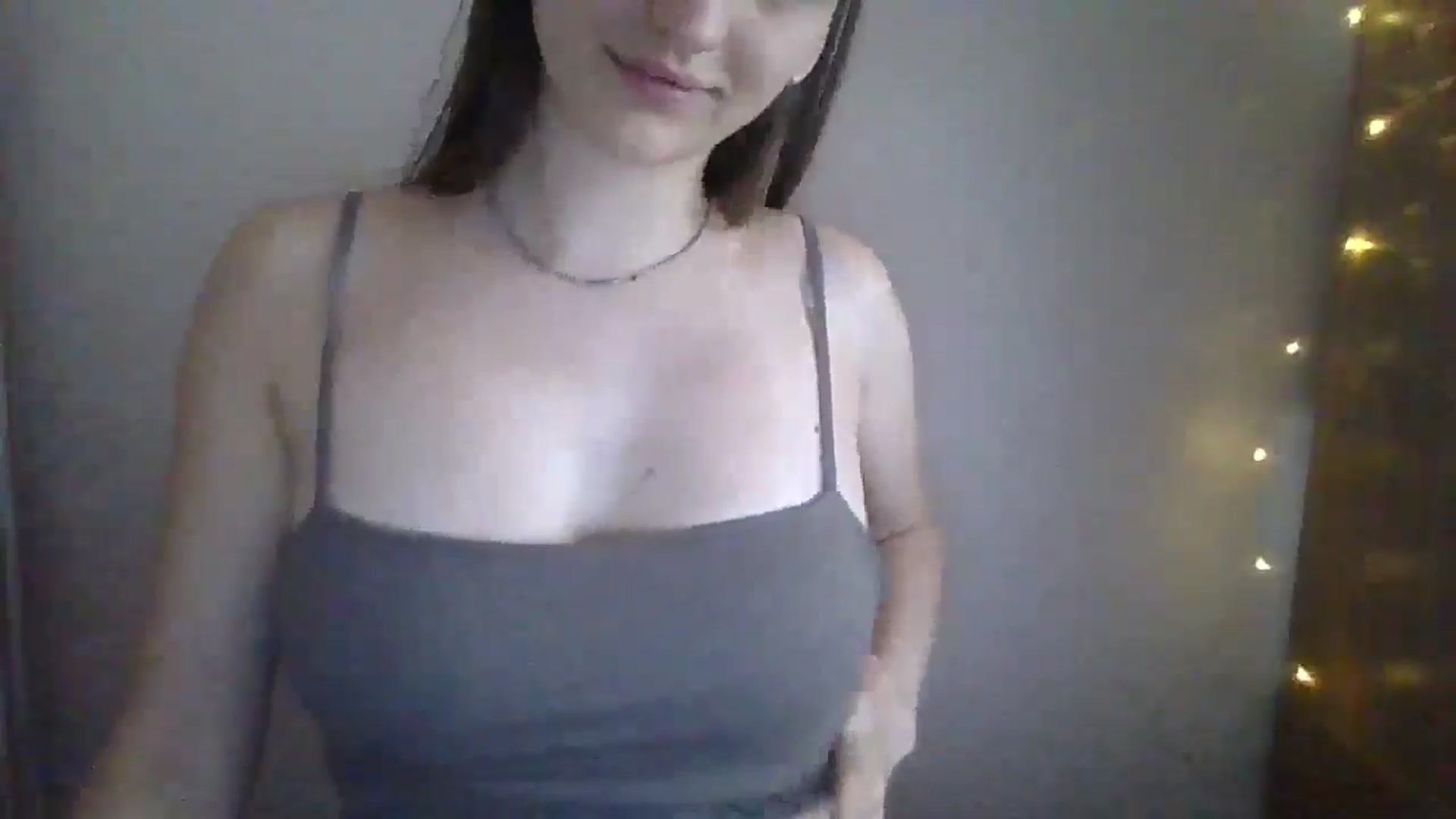Gallery image thumbnail from SarahMills's myfreecams stream on, 07/06/2025, 13:26 image 18 of 20