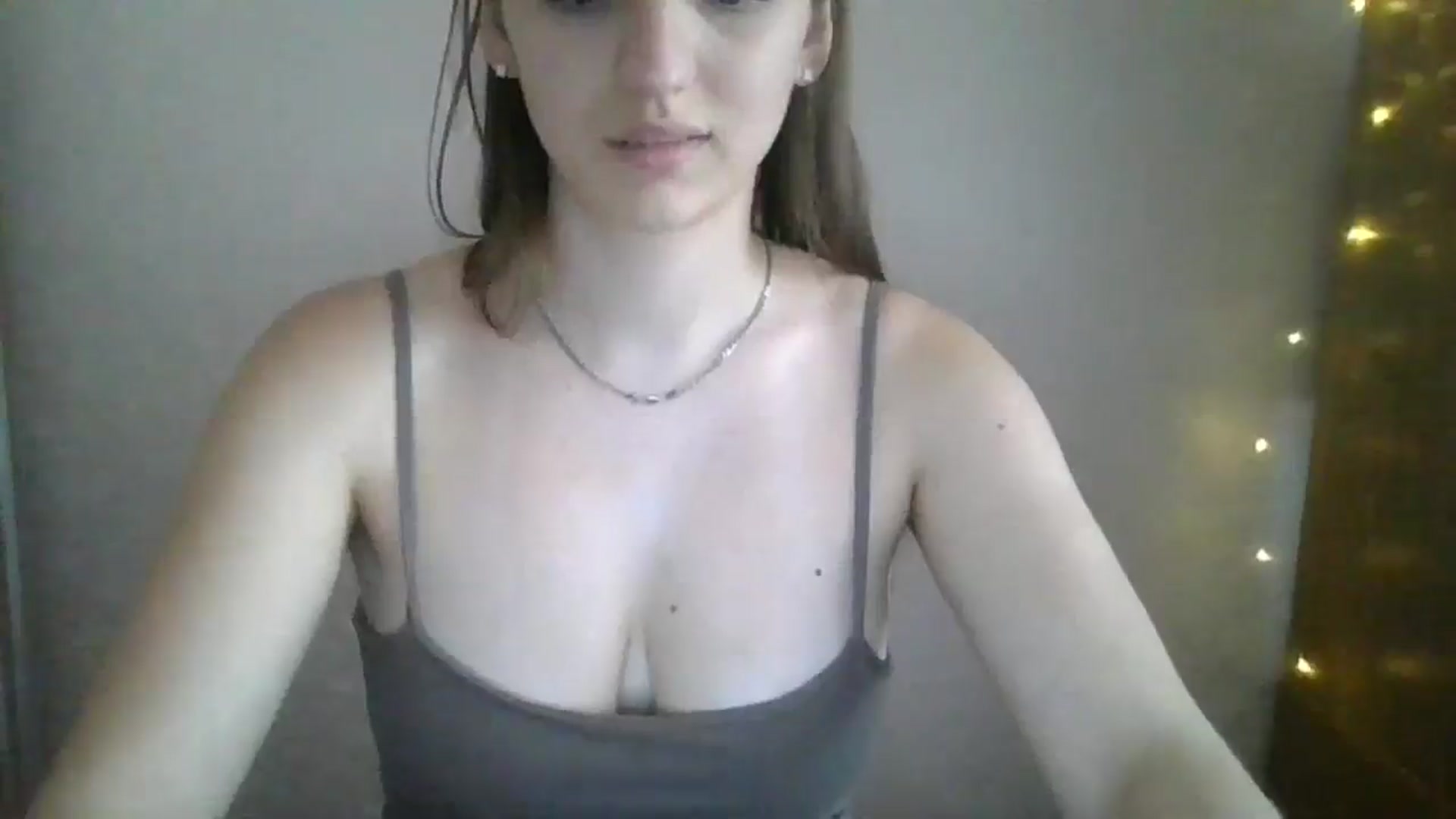 Gallery image thumbnail from SarahMills's myfreecams stream on, 07/06/2025, 13:26 image 11 of 20