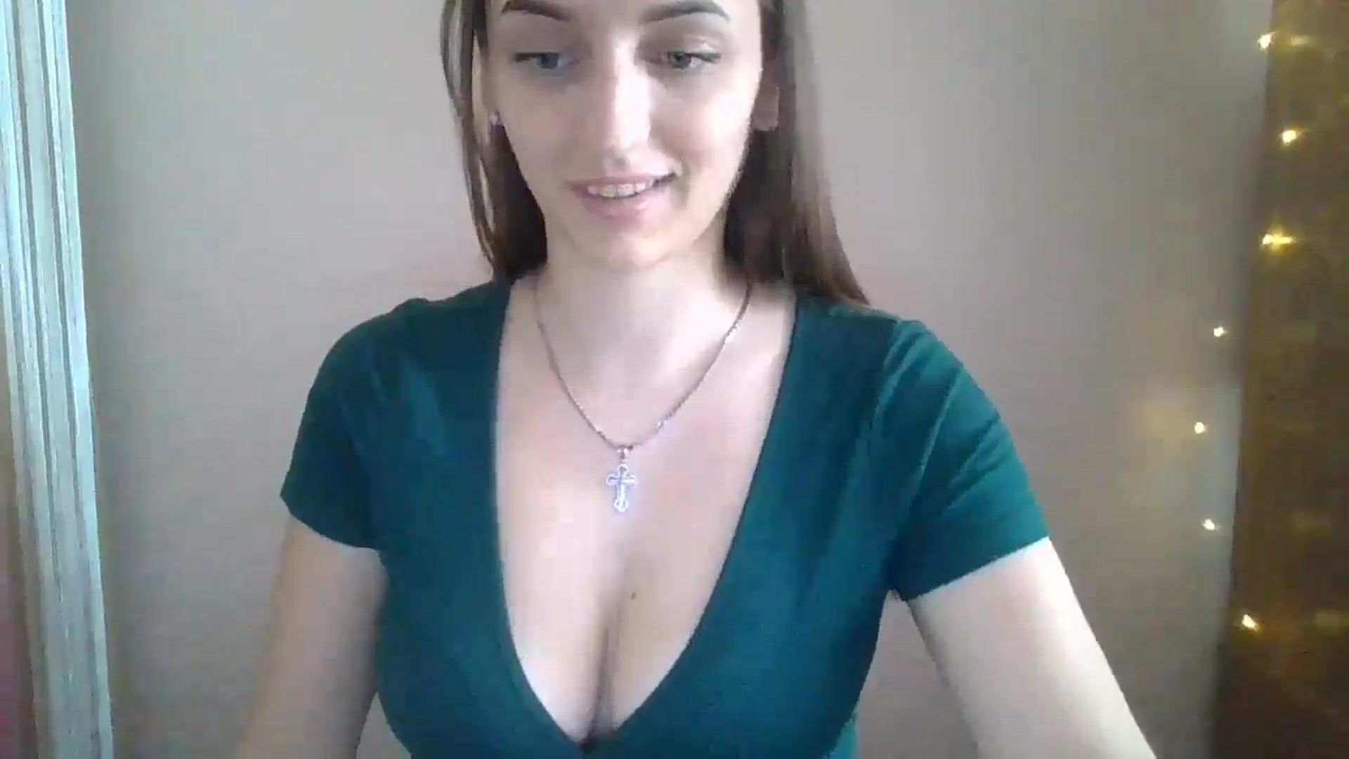 Gallery image thumbnail from SarahMills's myfreecams stream on, 07/11/2025, 12:02 image 9 of 20