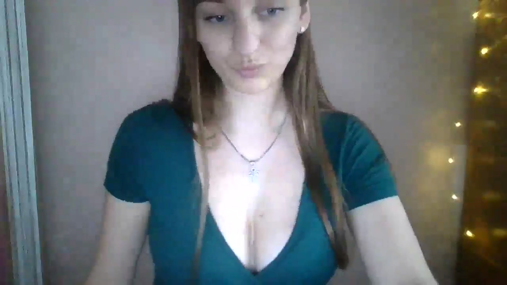 Gallery image thumbnail from SarahMills's myfreecams stream on, 07/11/2025, 12:02 image 12 of 20