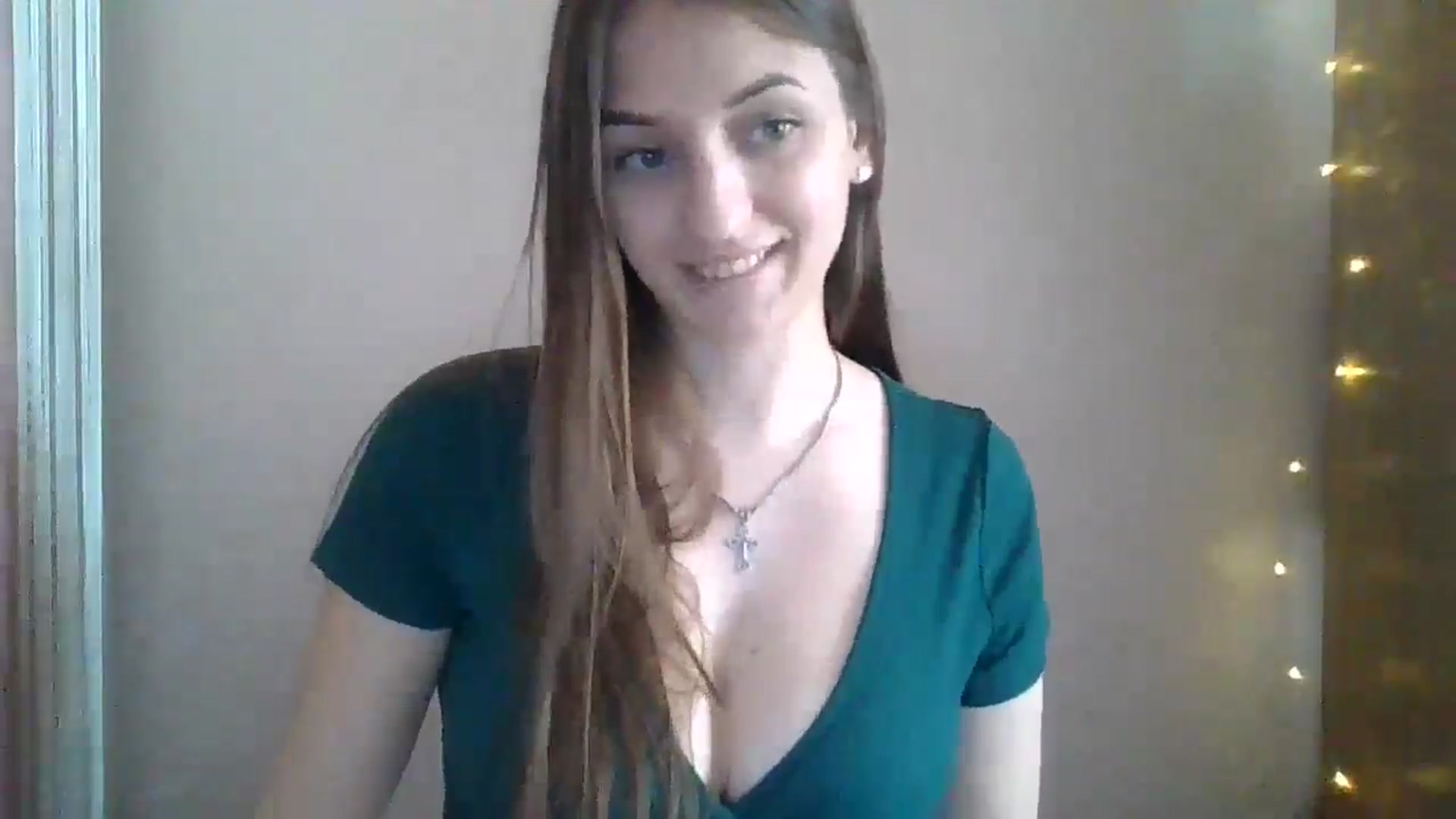 Gallery image thumbnail from SarahMills's myfreecams stream on, 07/11/2025, 12:02 image 16 of 20