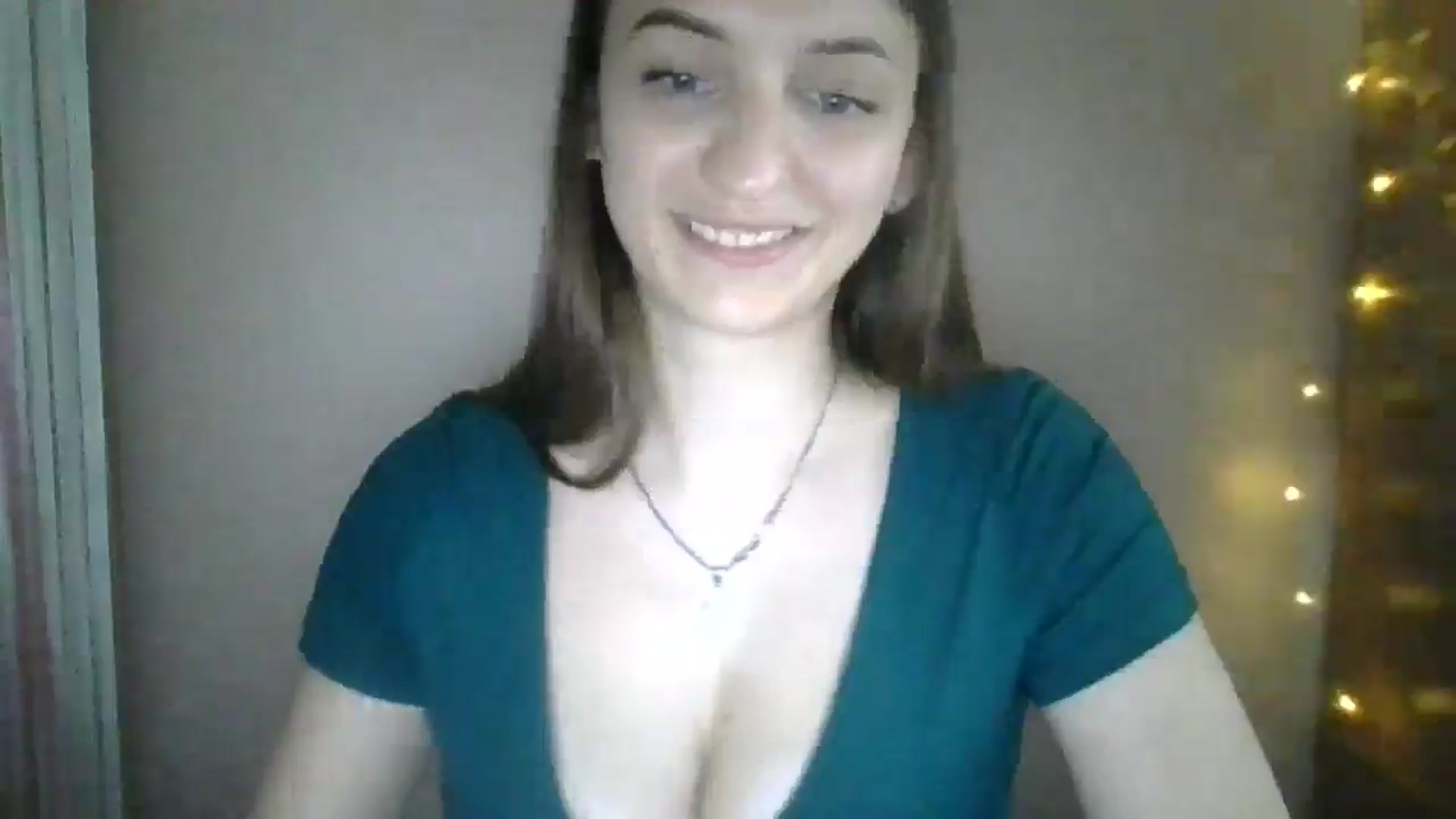 Gallery image thumbnail from SarahMills's myfreecams stream on, 07/11/2025, 15:03 image 17 of 20