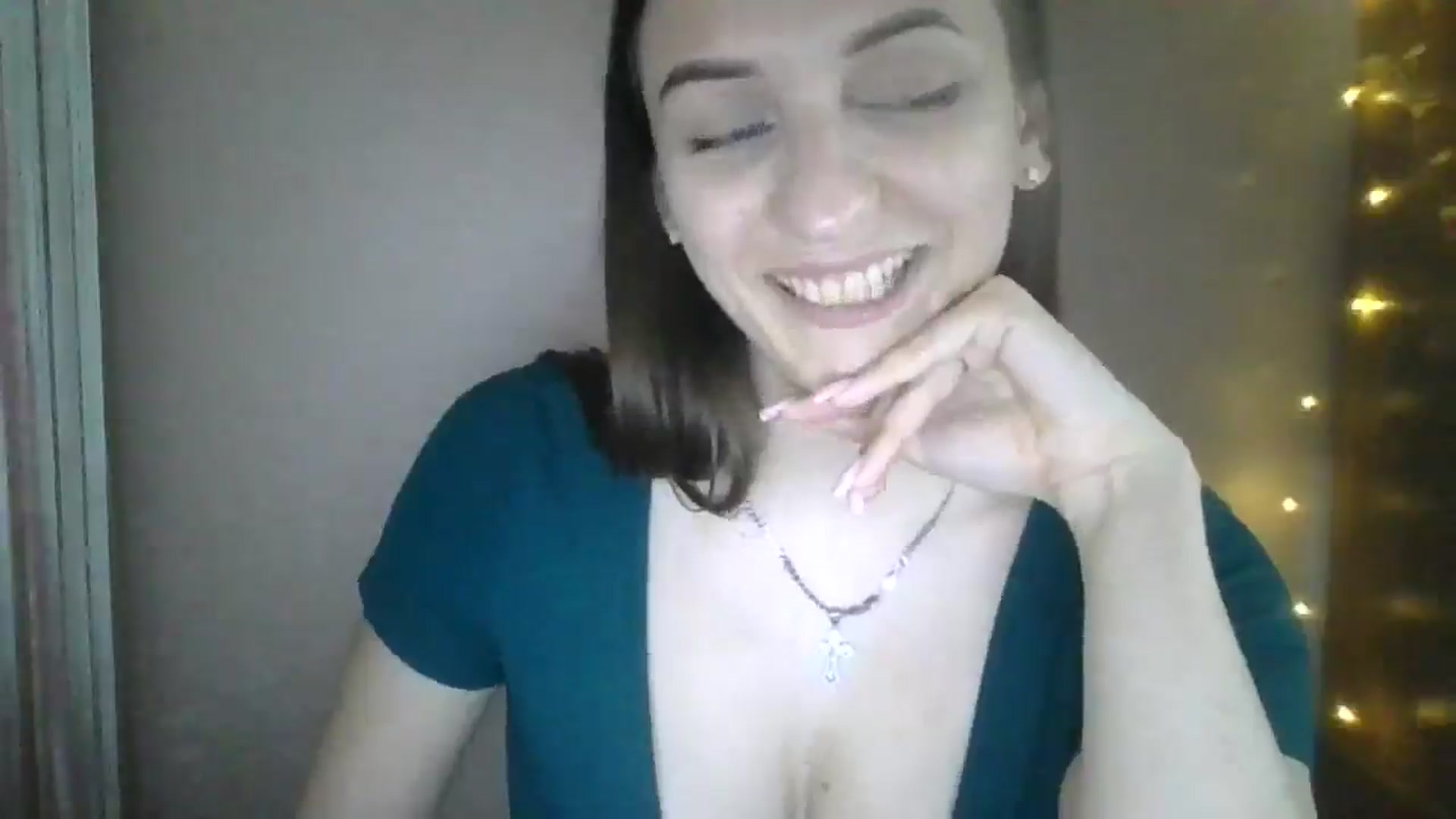 Gallery image thumbnail from SarahMills's myfreecams stream on, 07/11/2025, 15:03 image 4 of 20