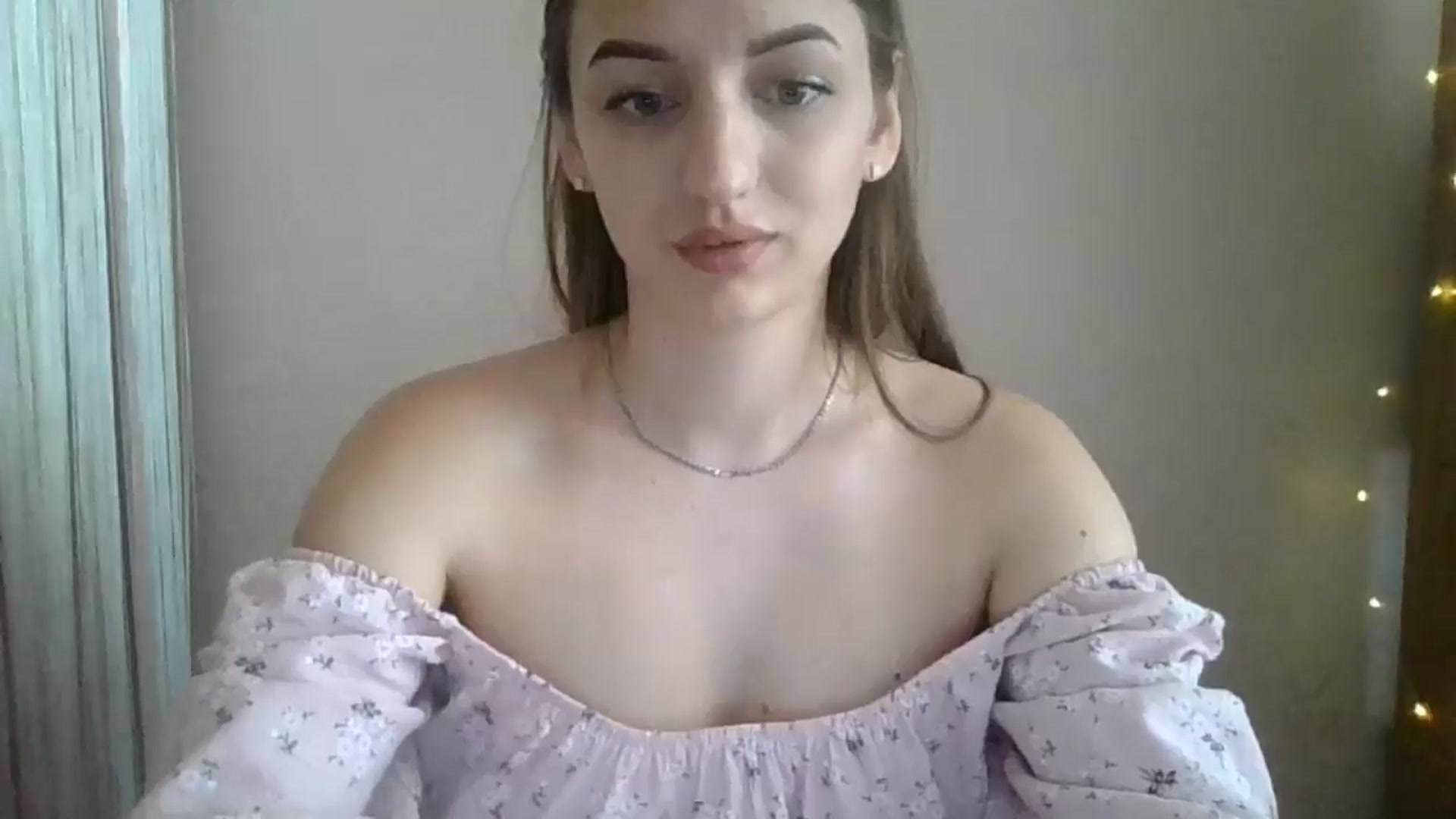 Gallery image thumbnail from SarahMills's myfreecams stream on, 07/12/2025, 09:24 image 2 of 20